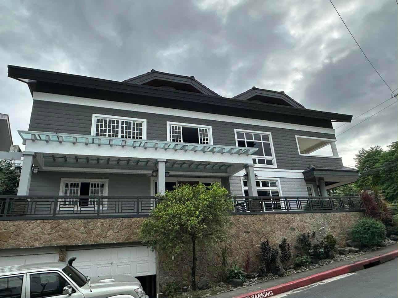 Lavish7-BedroomHouseandLotforSaleinVistaReal,QuezonCity-1.jpg