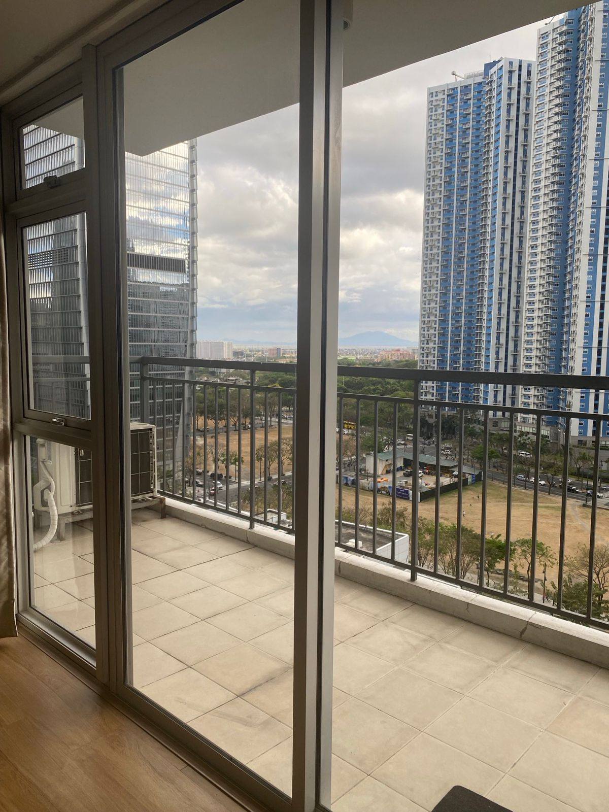 Posh3-BedroomCondoUnitforSaleatVerveResidences,BGC,Taguig-1.jpg