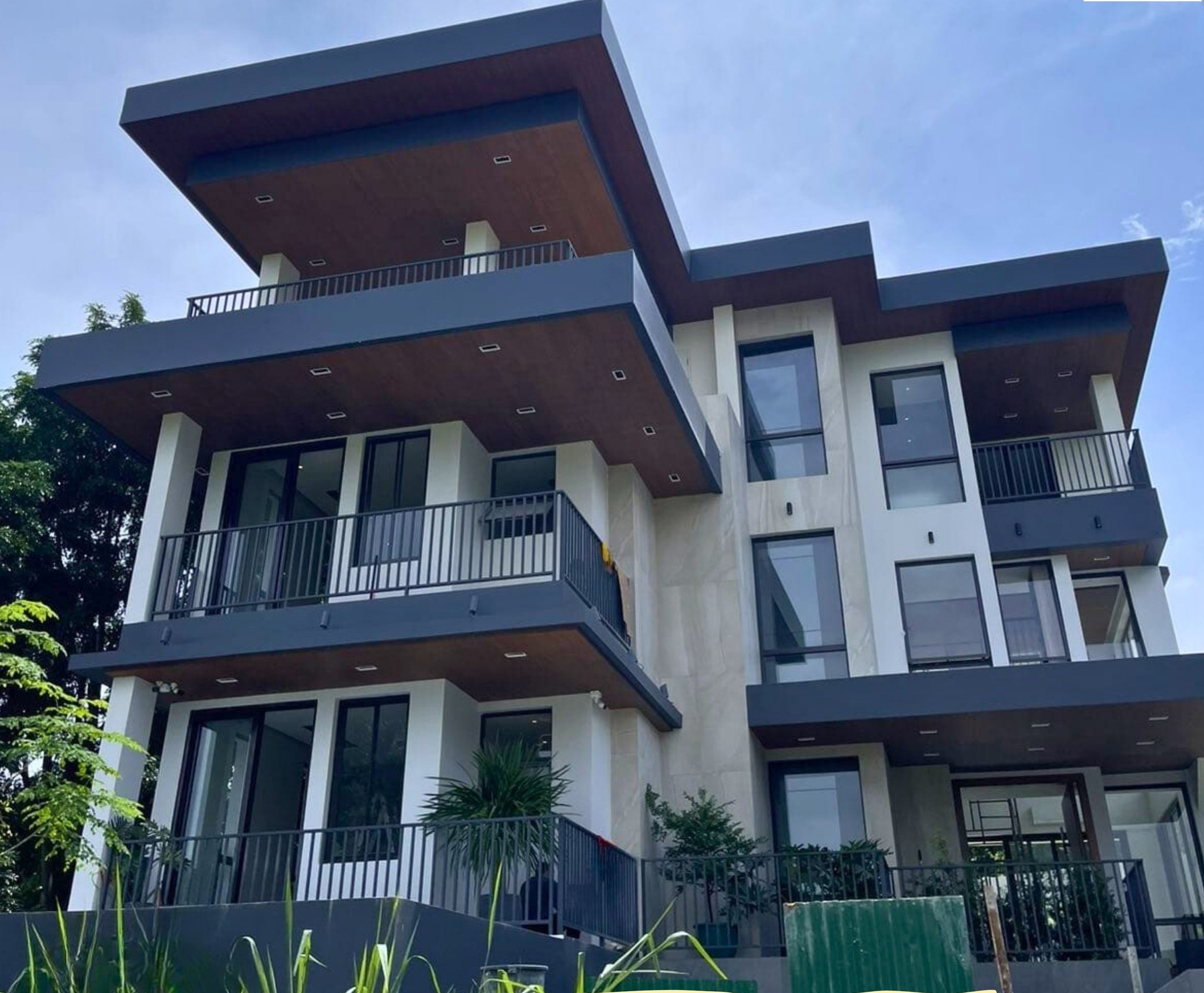 Astonishing5-BedroomHouseandLotforSaleinAyalaWestgroveHeights,Silang,Cavite-1.jpg