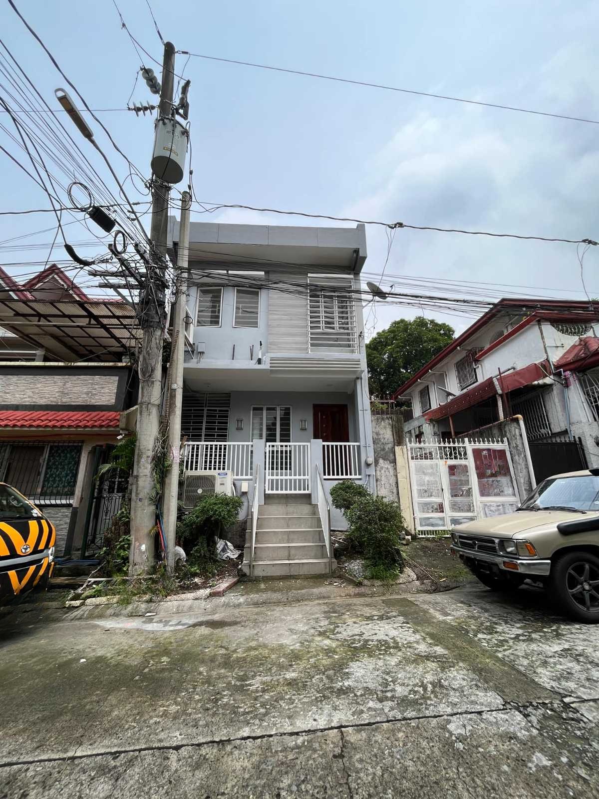 Pristine4-BedroomHouseandLotforSaleinNewIntramurosVillage,QuezonCity-1.jpg