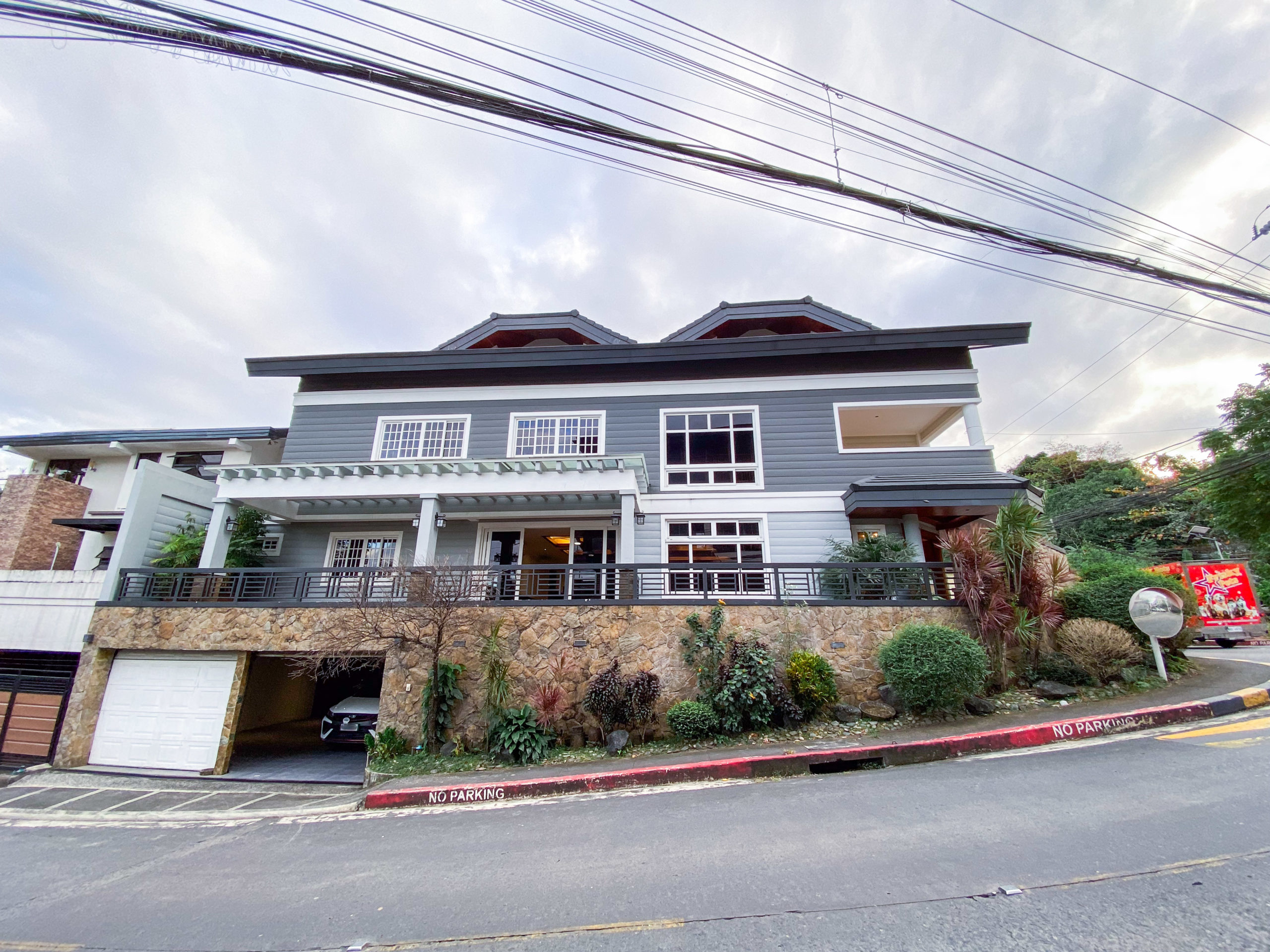 Lavish7-BedroomHouseandLotforSaleinVistaReal,QuezonCity-1.jpg