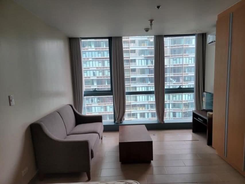 Charming1-BedroomCondoUnitforSaleinOneUptownResidence,BGC,Taguig-1.jpg