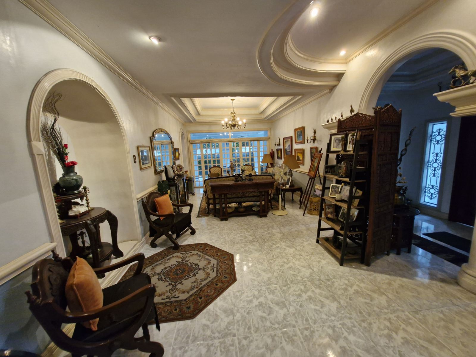 Opulent5-BedroomHouseandLotforSaleinAyalaAlabang,Muntinlupa-5.jpg