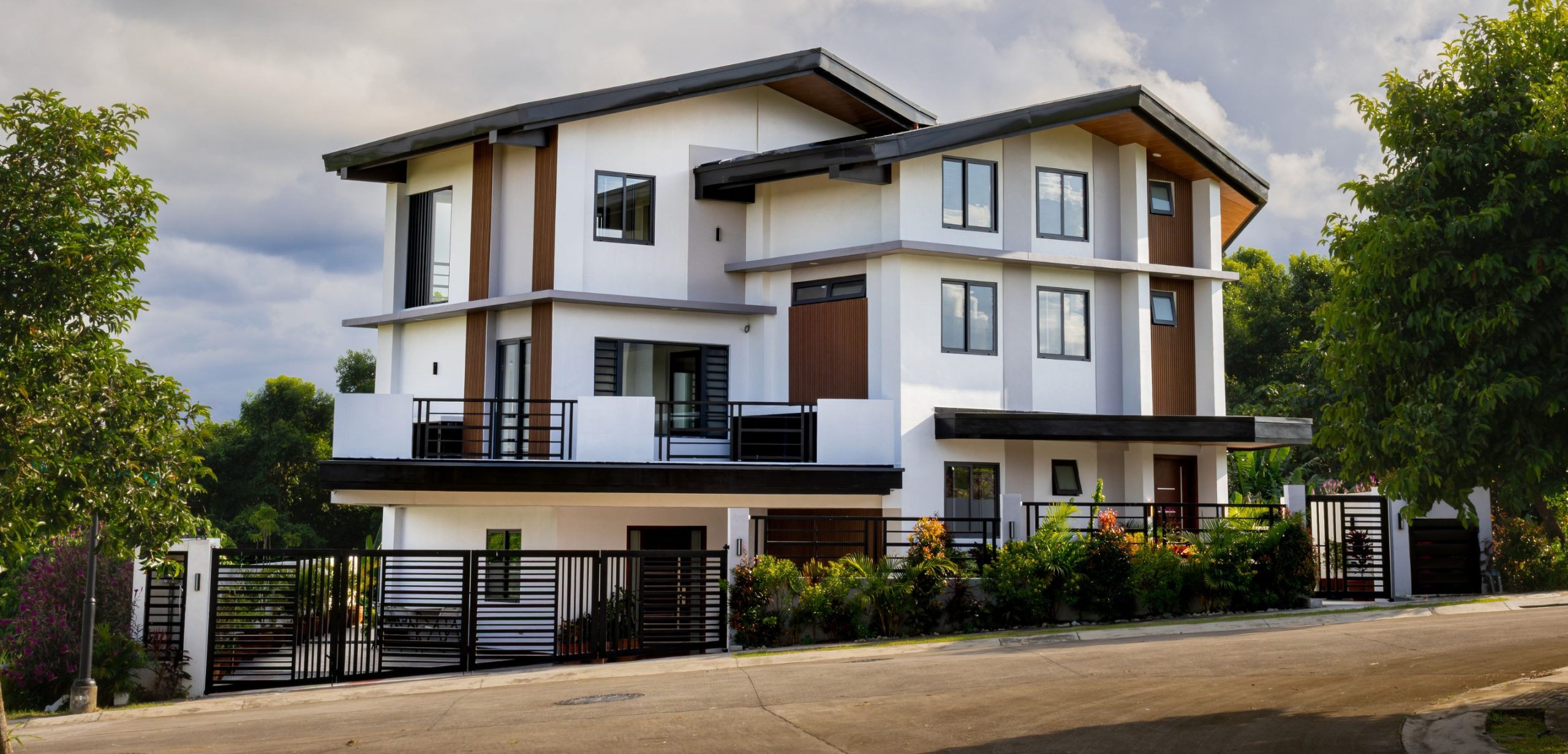 Pristine5-BedroomHouseandLotforSaleinAyalaWestgroveHeights,Silang,Cavite-2.jpg