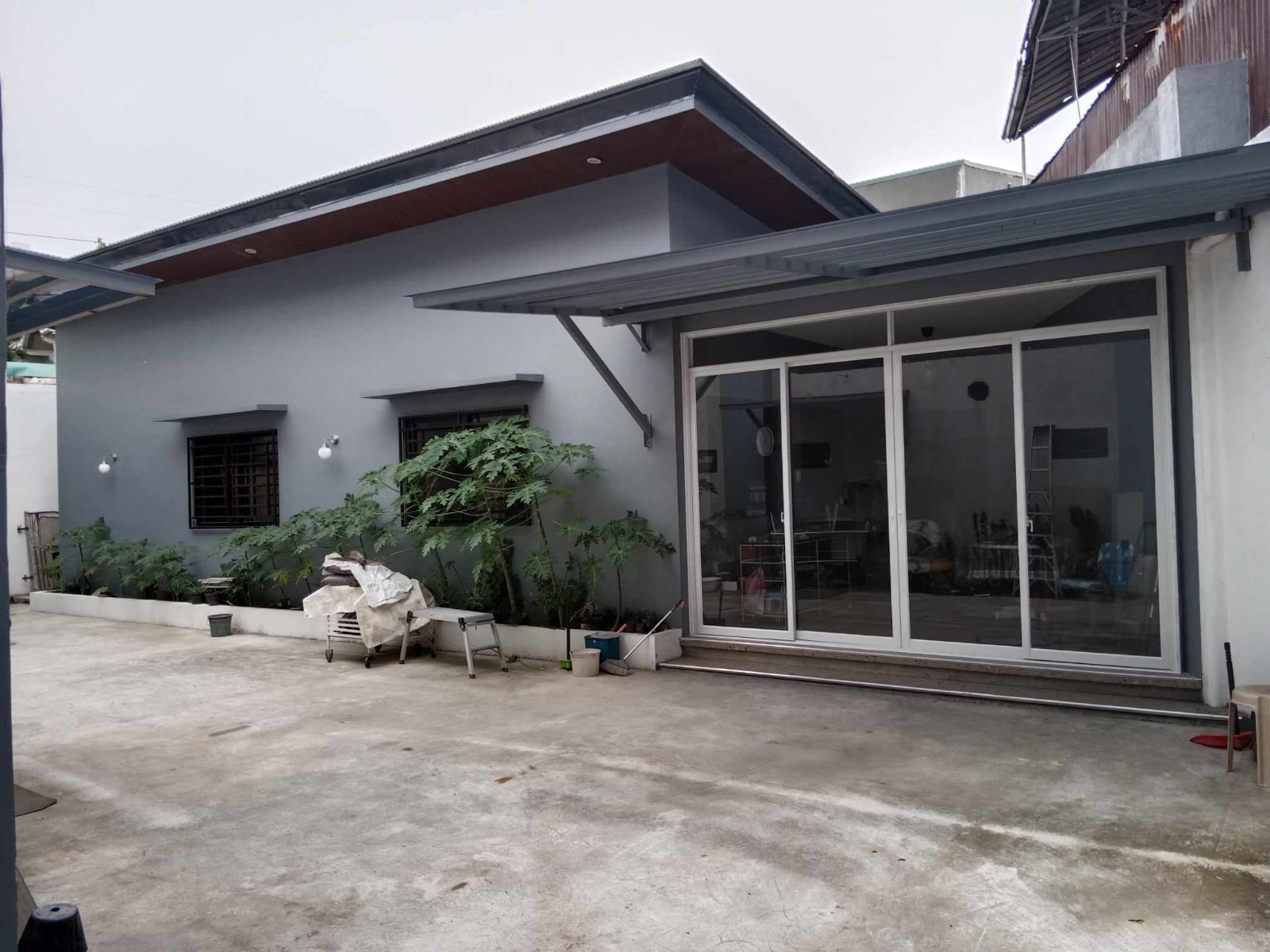 500SQMCommercialPropertyandSingleAttachedHouseforSaleinValenzuelaCity-4.jpg