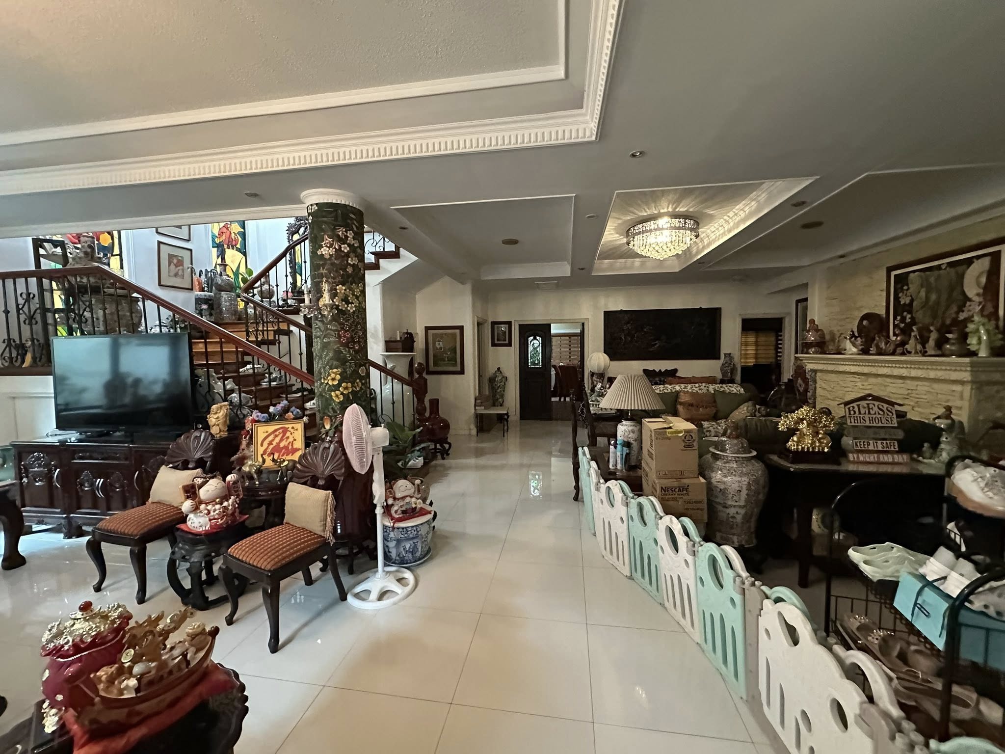 Lavish6-BedroomHouseandLotforSaleinAyalaHeights,QuezonCity-6.jpg