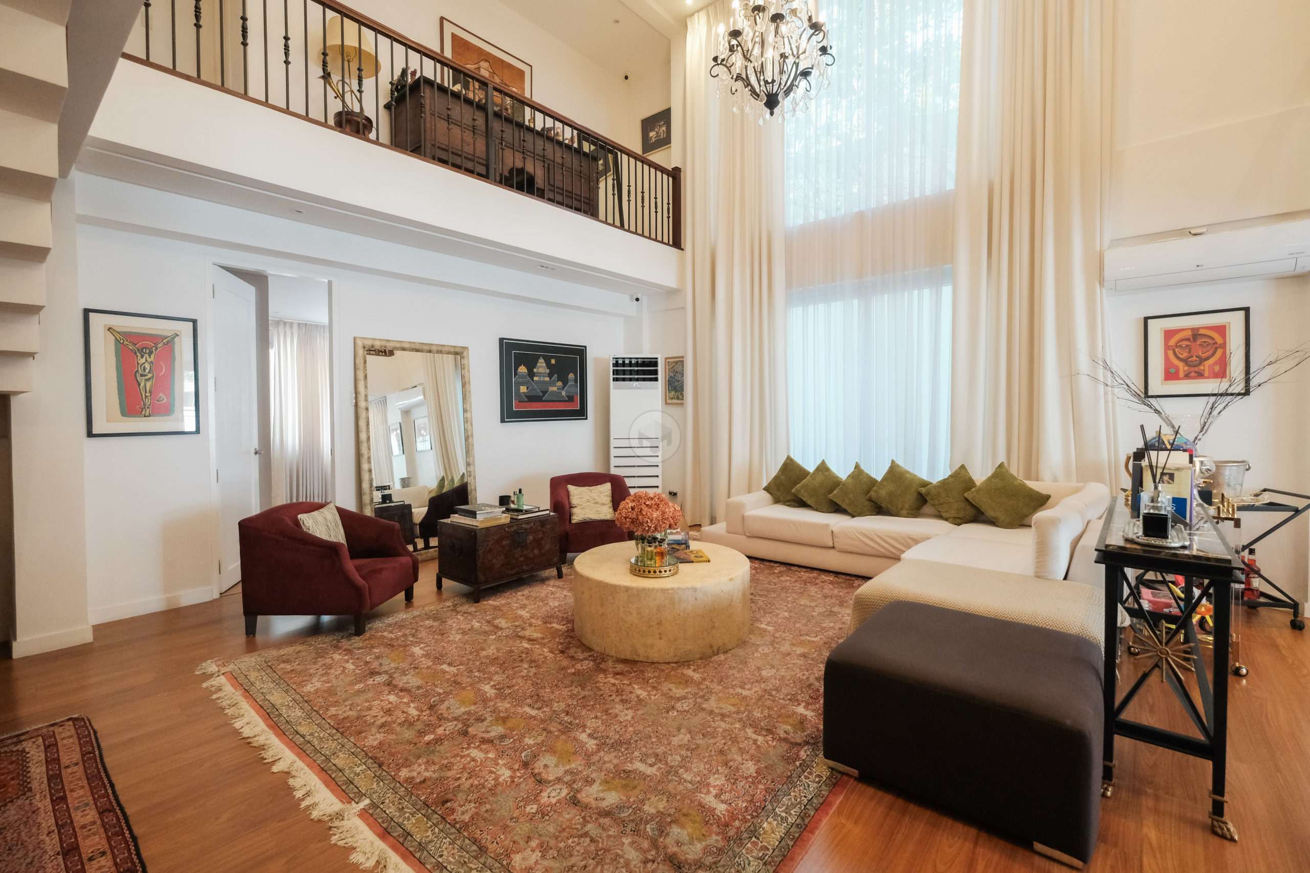 Attractive6-BedroomHouseandLotforSaleinAfpovai,FortBonifacio,Taguig-4.jpg