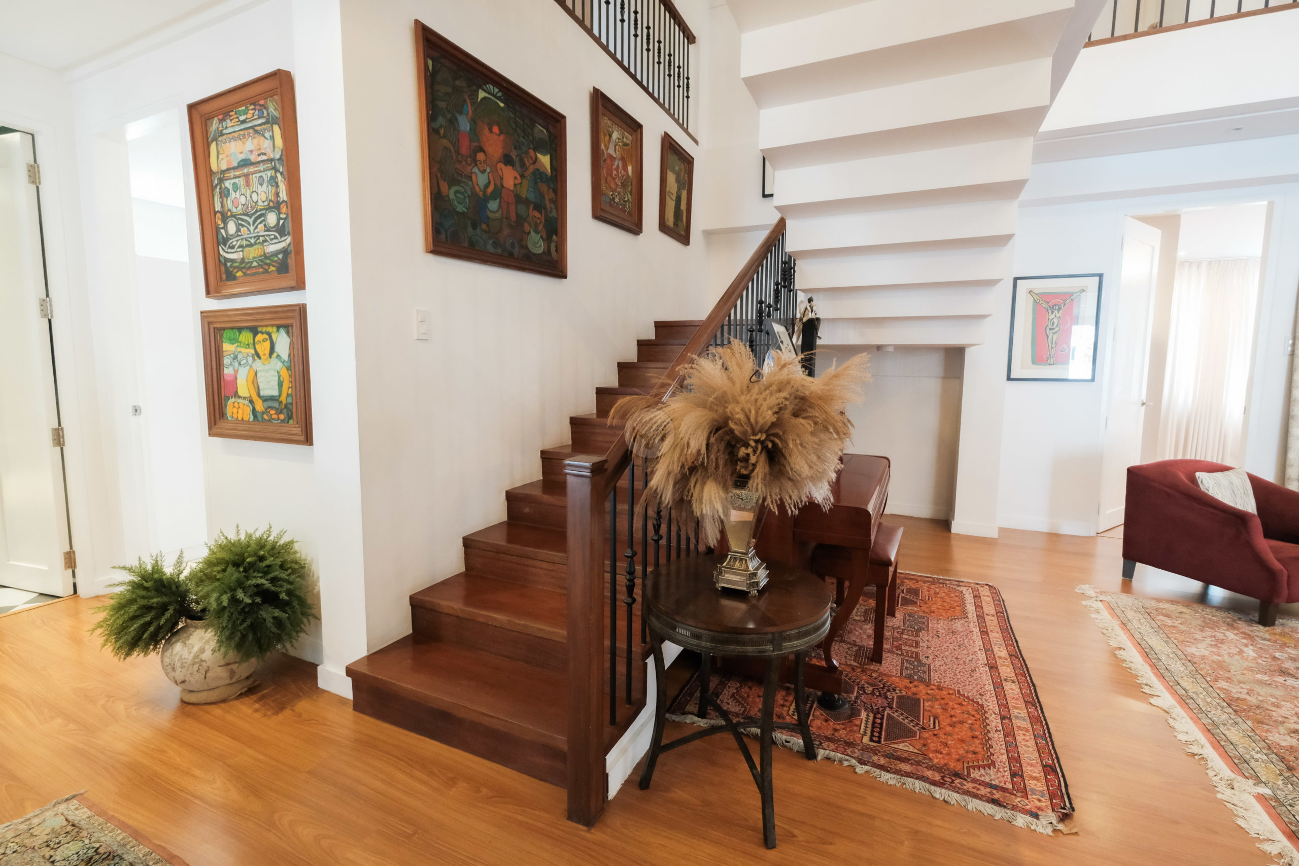 Attractive6-BedroomHouseandLotforSaleinAfpovai,FortBonifacio,Taguig-12.jpg