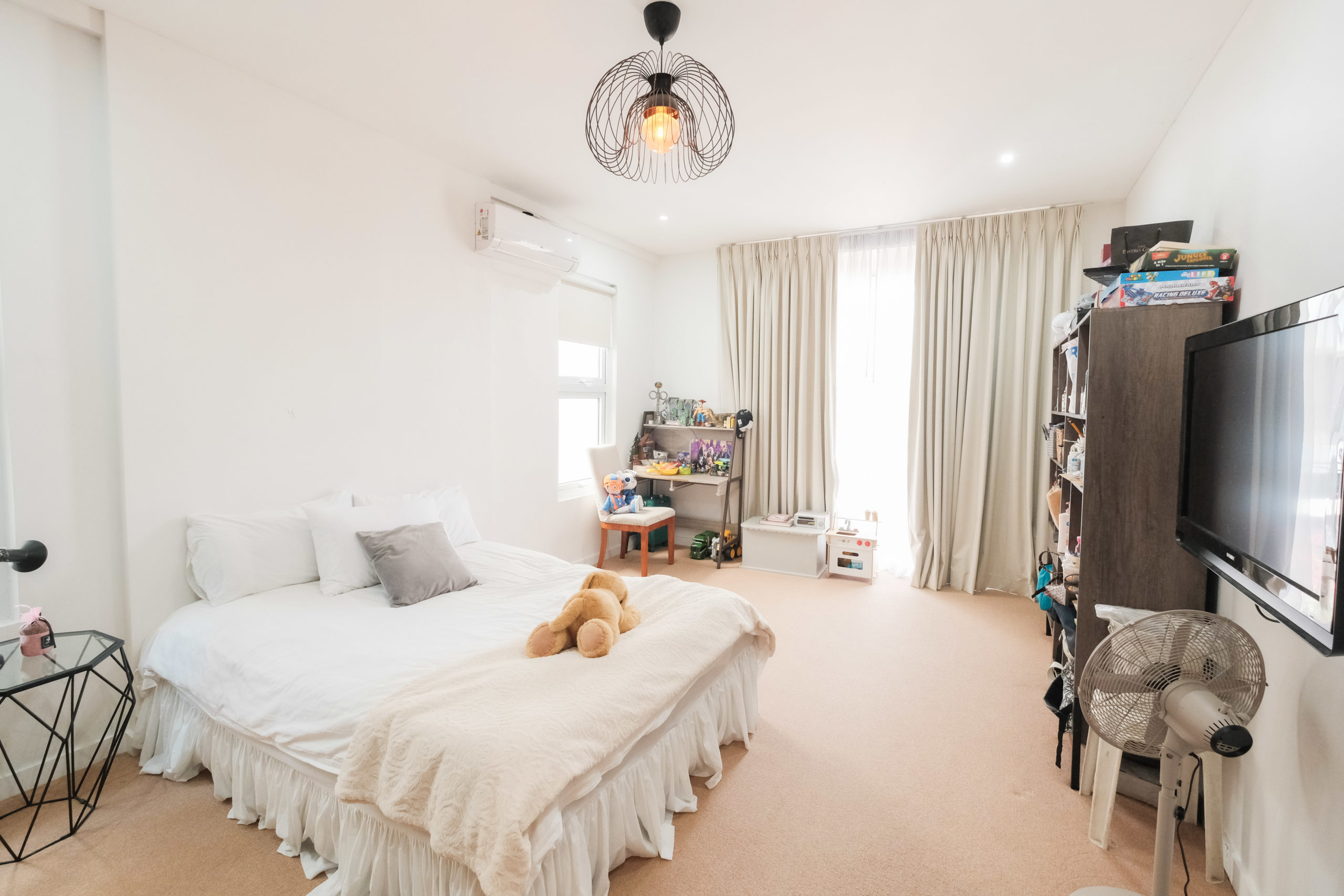 Attractive6-BedroomHouseandLotforSaleinAfpovai,FortBonifacio,Taguig-17.jpg