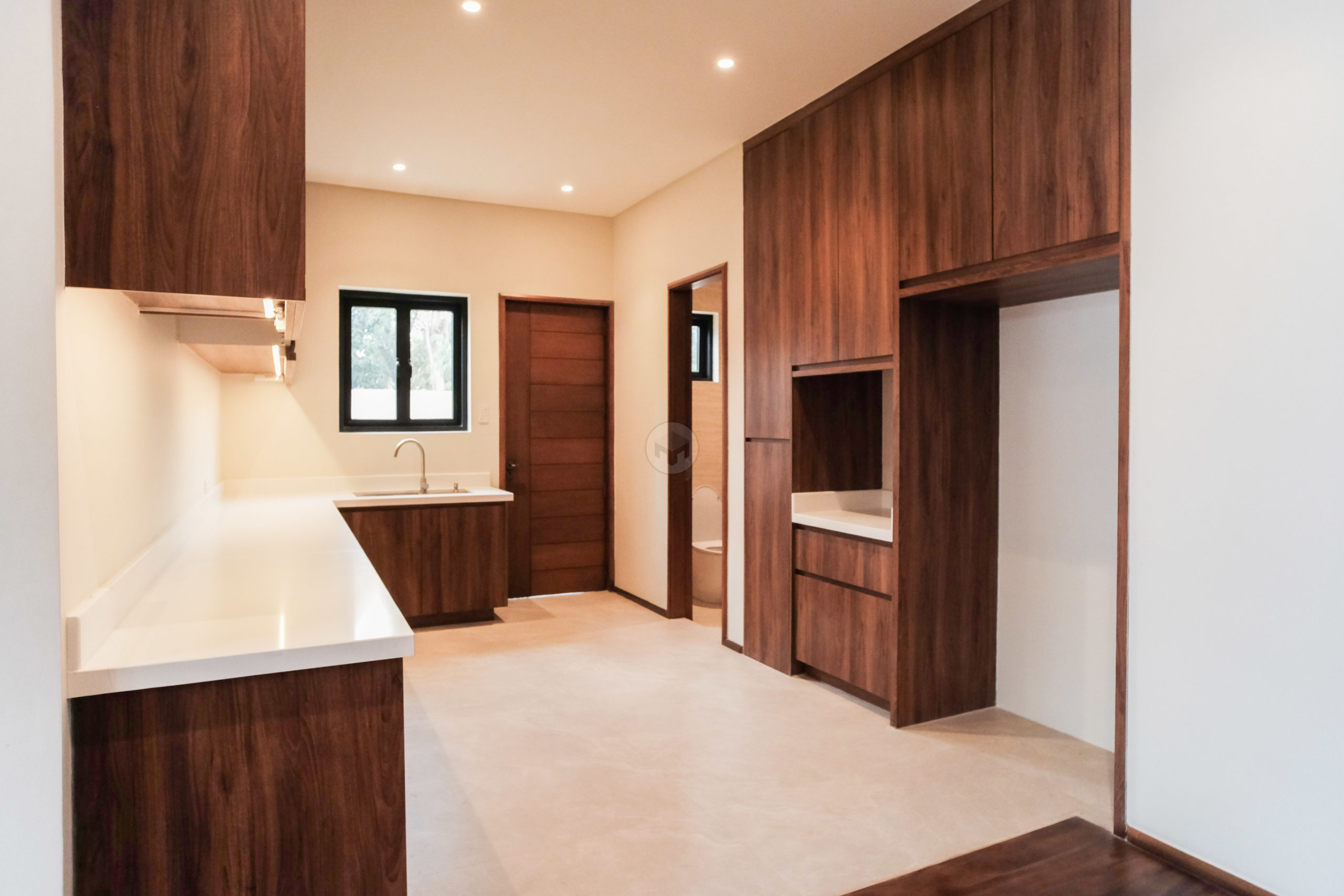 Enchanting4-BedroomHouseandLotforSaleinTreviExecutiveVillage,MarikinaCity-3.jpg
