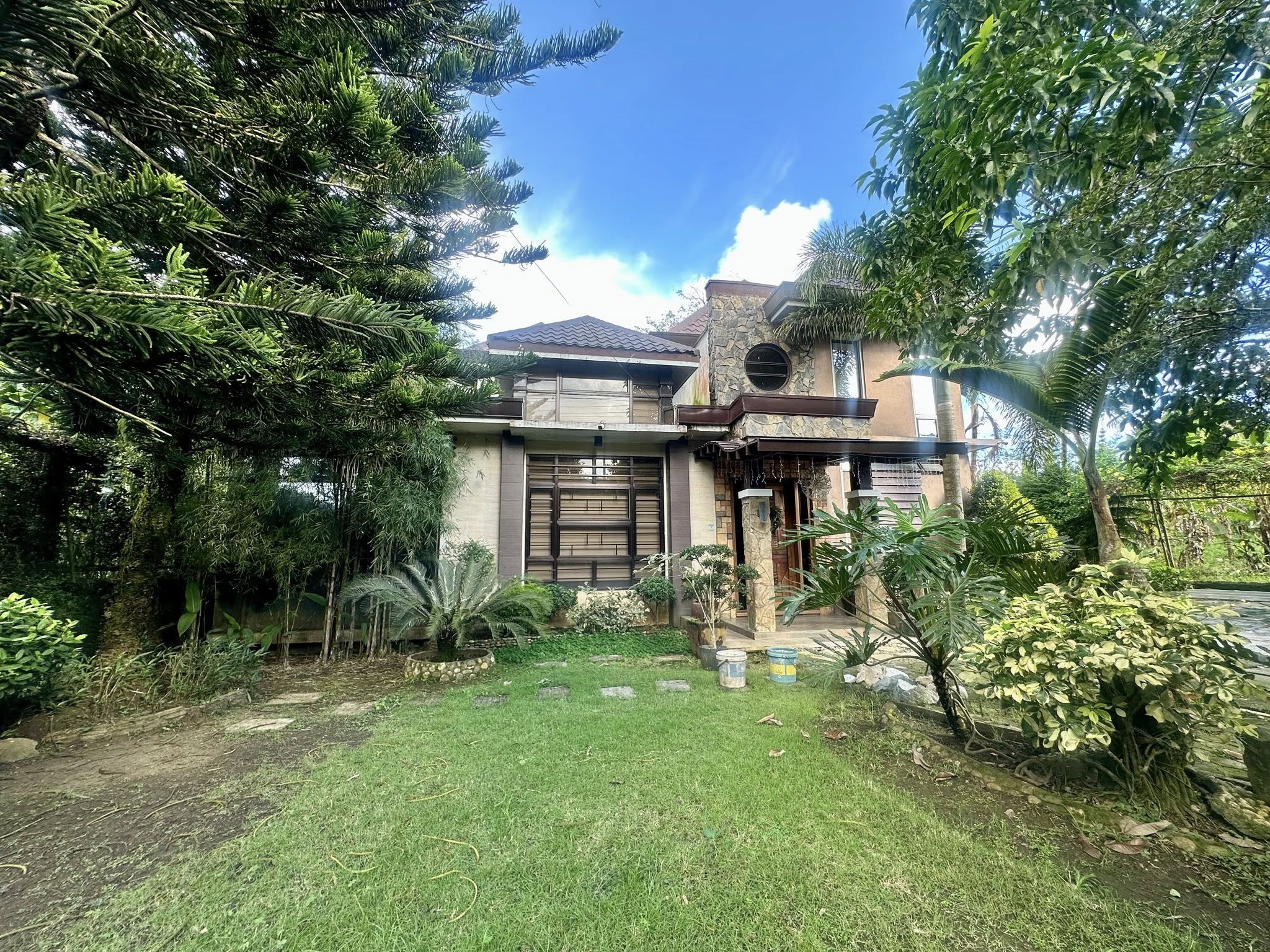 Astonishing5-BedroomHouseandLotforSaleinSilang,Cavite-1.jpg