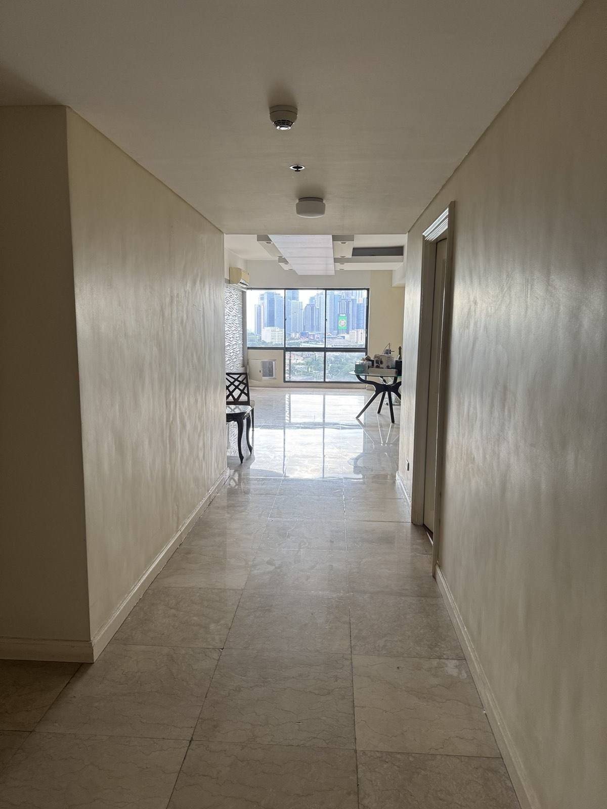 Lush2-BedroomCondoUnitforLeaseatOneBeverlyPlace,Greenhills,SanJuan-3.jpg