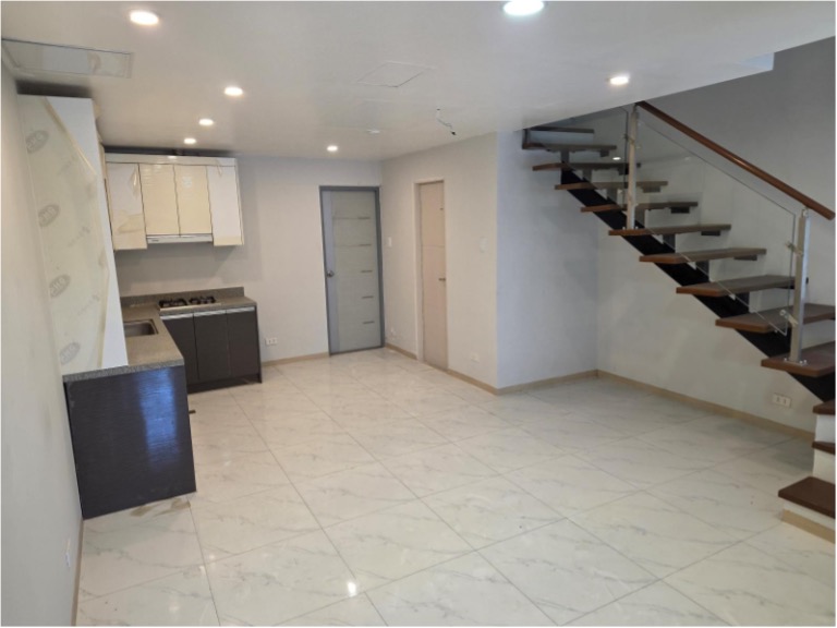 Astonishing5-BedroomTownhouseforSaleinCainta,Rizal-5.jpg