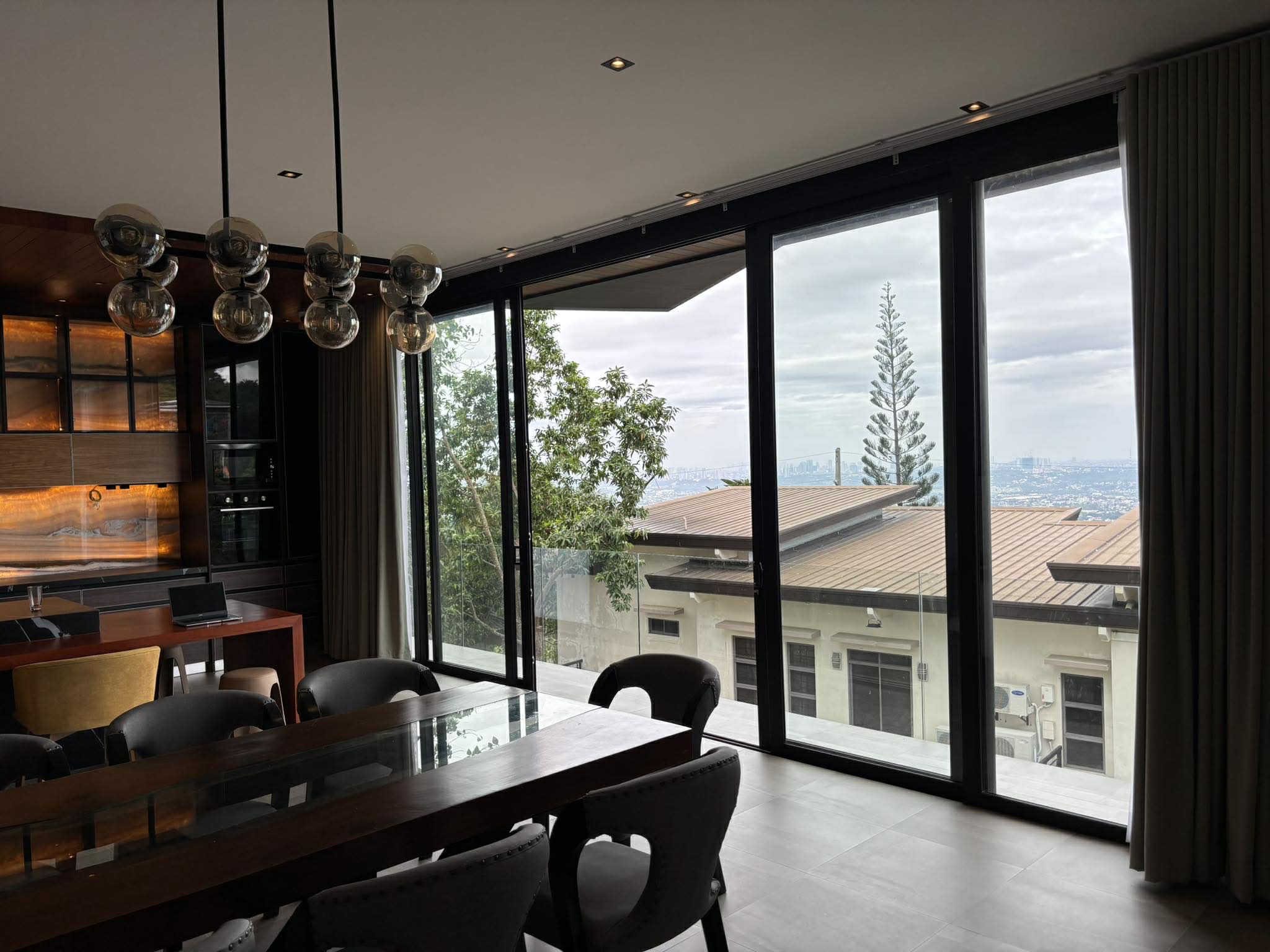 Vibrant6-BedroomHouseandLotfo SaleinTimberlandHeights,SanMateo,Rizal-12.jpg