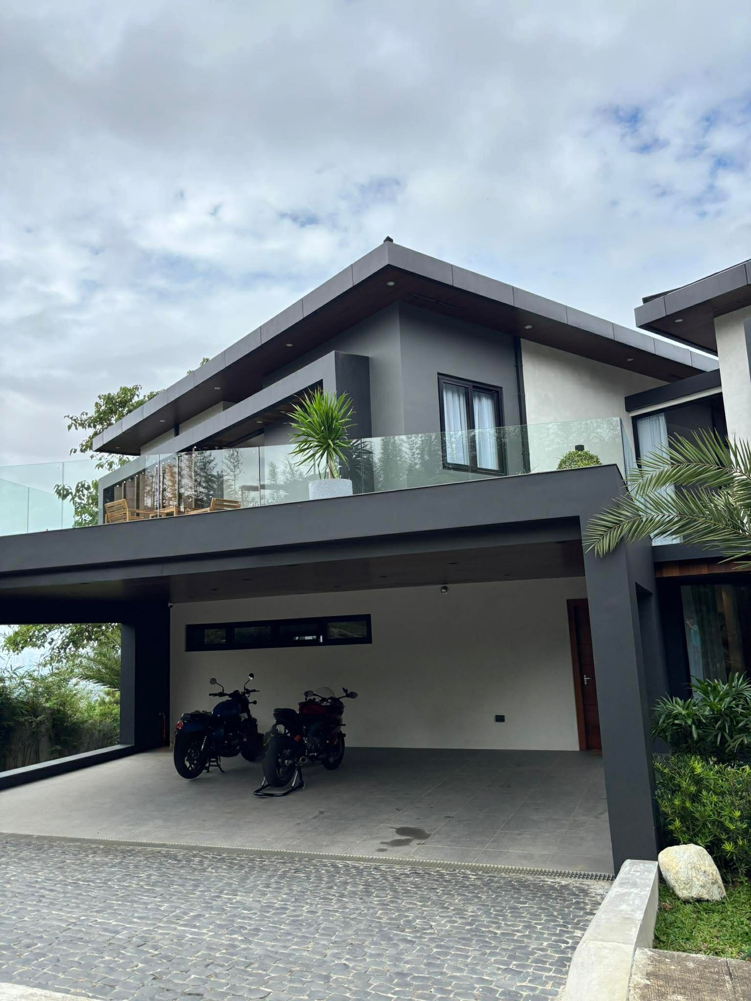 Vibrant6-BedroomHouseandLotfo SaleinTimberlandHeights,SanMateo,Rizal-4.jpg