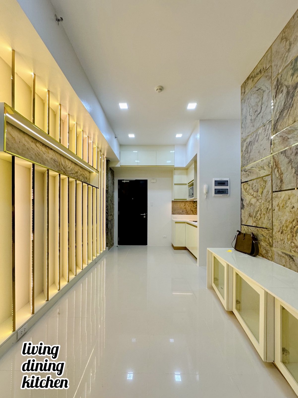 Stunning2-BedroomCondoUnitforSaleatTheLevelsBurbankTower,Filinvest,Alabang,Muntinlupa-1.jpg