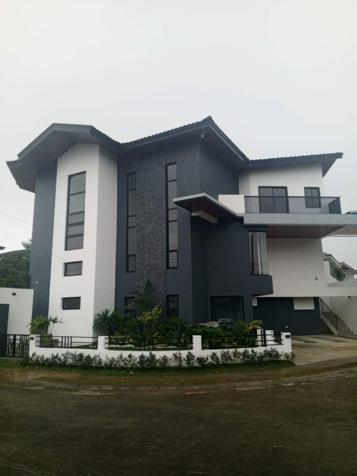 Upscale5-BedroomHouseandLotforSaleinVerdanaHomes,Bacoor,Cavite-1.jpg