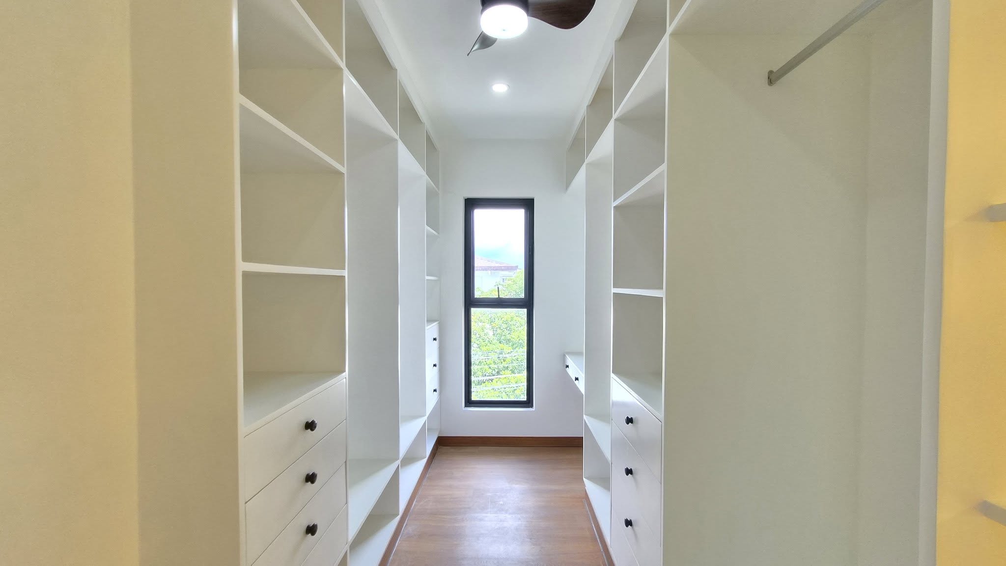 Upscale5-BedroomHouseandLotforSaleinVerdanaHomes,Bacoor,Cavite-15.jpg