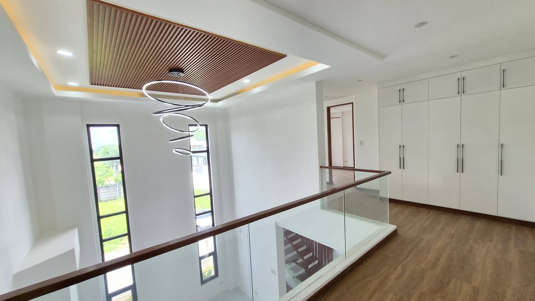 Upscale5-BedroomHouseandLotforSaleinVerdanaHomes,Bacoor,Cavite-18.jpg