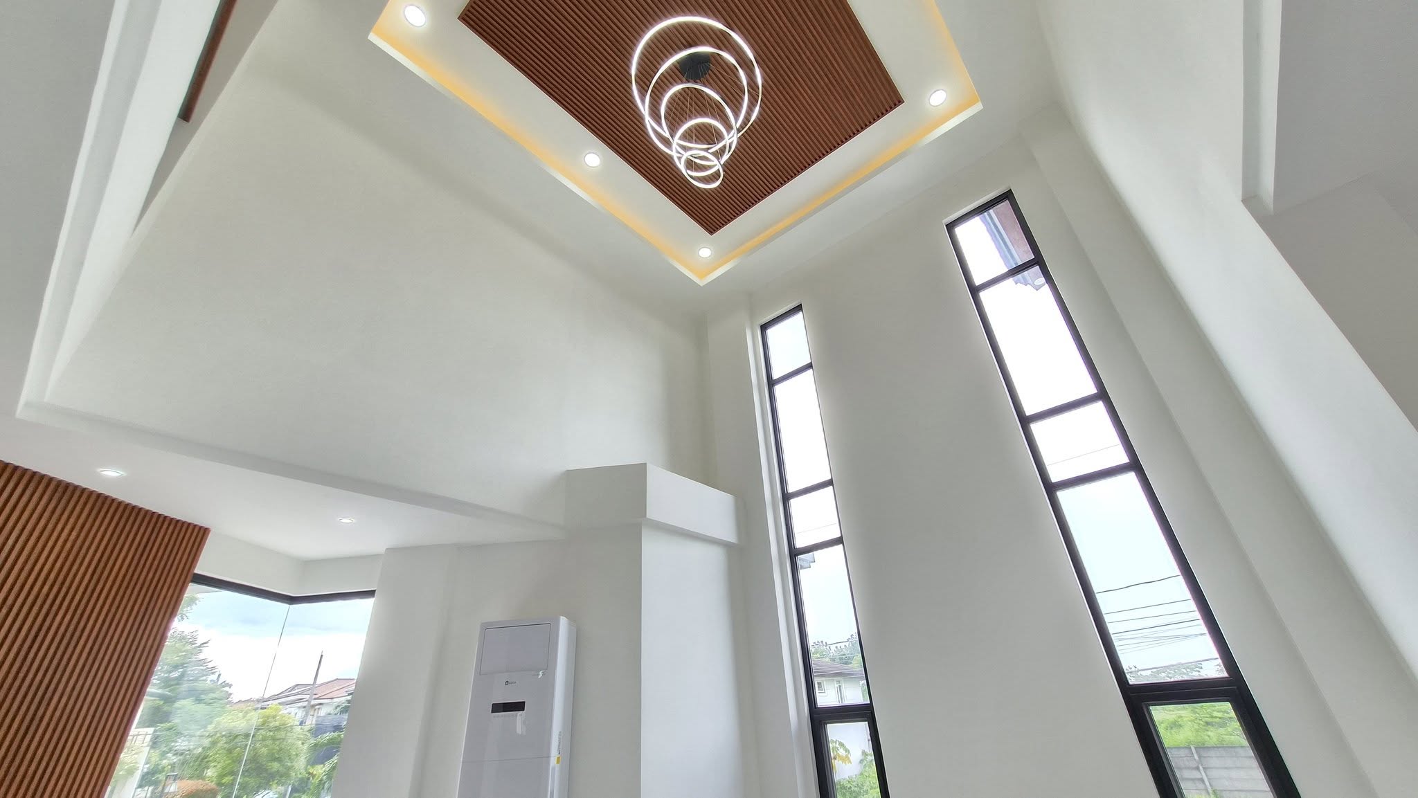 Upscale5-BedroomHouseandLotforSaleinVerdanaHomes,Bacoor,Cavite-5.jpg