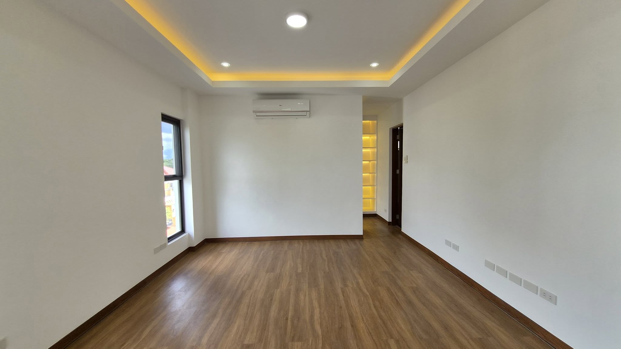 Upscale5-BedroomHouseandLotforSaleinVerdanaHomes,Bacoor,Cavite-17.jpg