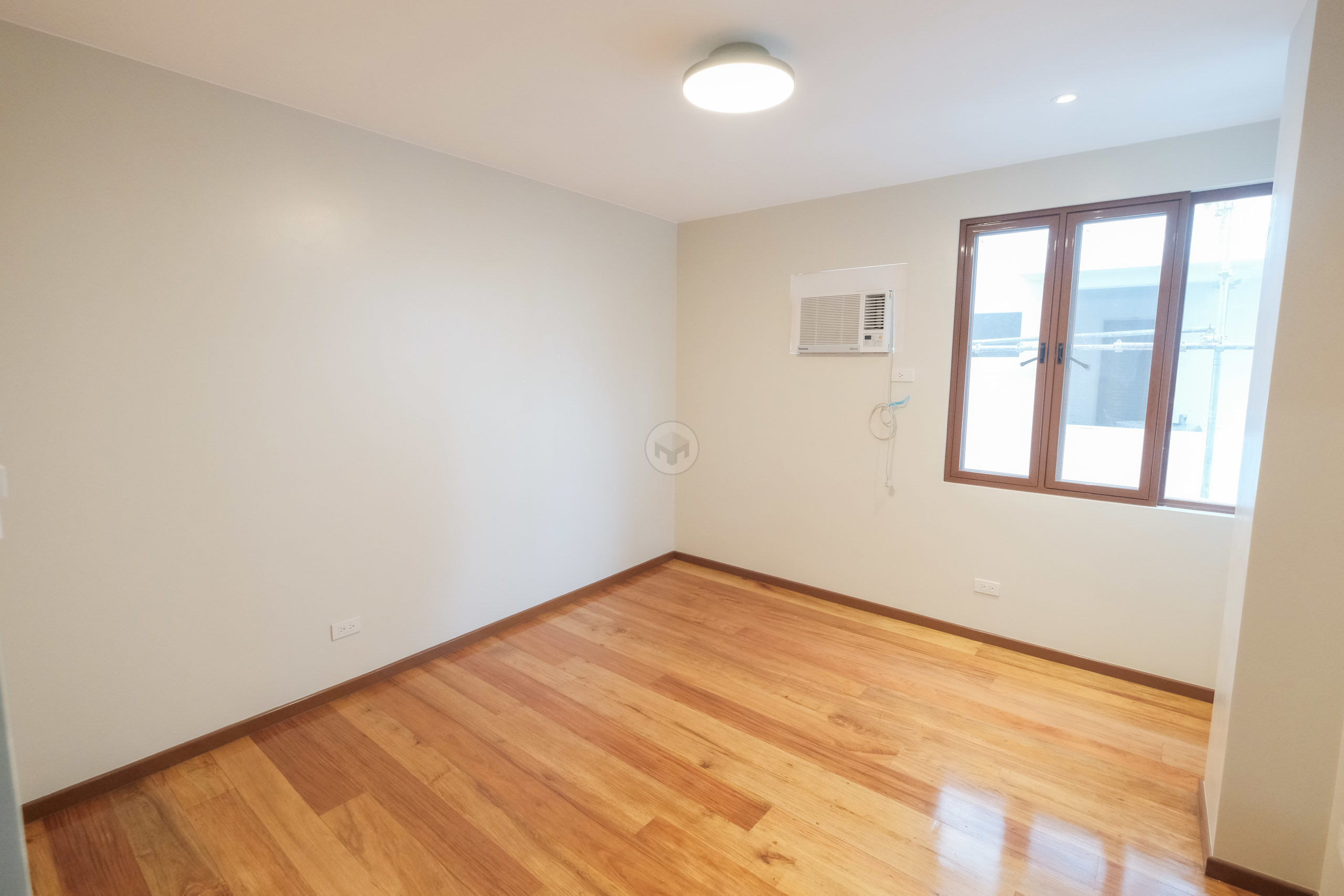 Majestic3-BedroomTownhouseforSaleinScoutArea,QuezonCity-6.jpg