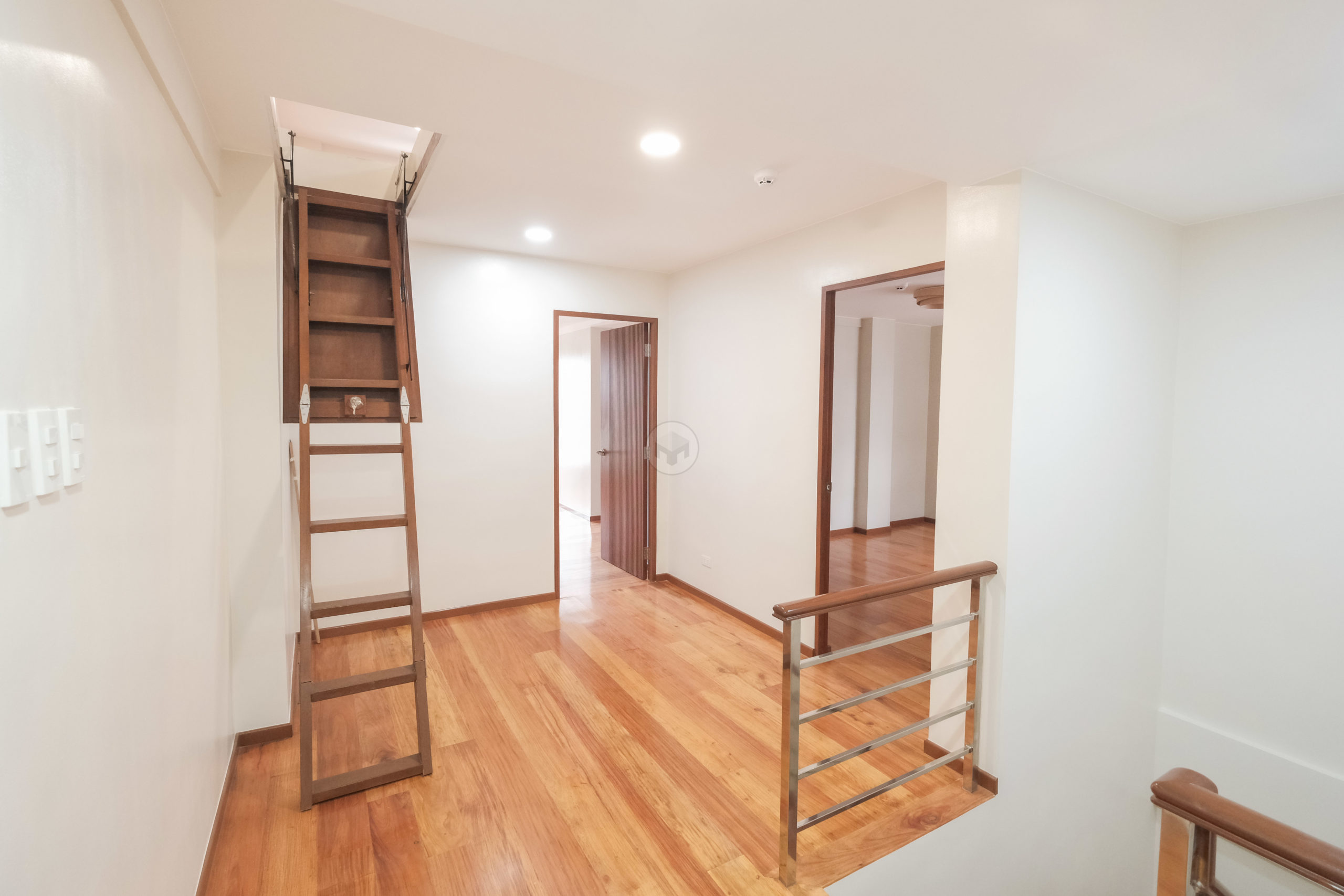 Majestic3-BedroomTownhouseforSaleinScoutArea,QuezonCity-7.jpg