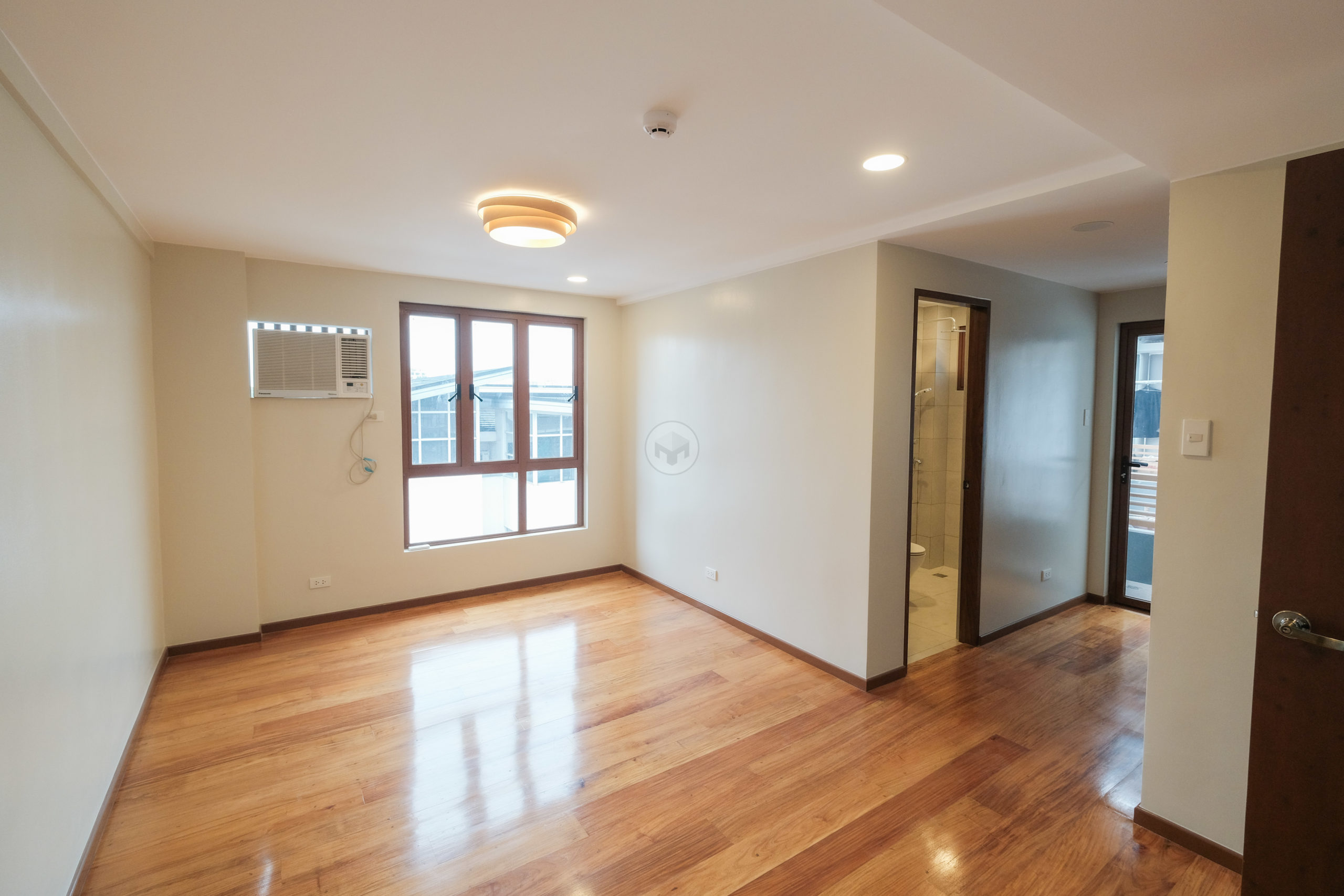 Majestic3-BedroomTownhouseforSaleinScoutArea,QuezonCity-5.jpg