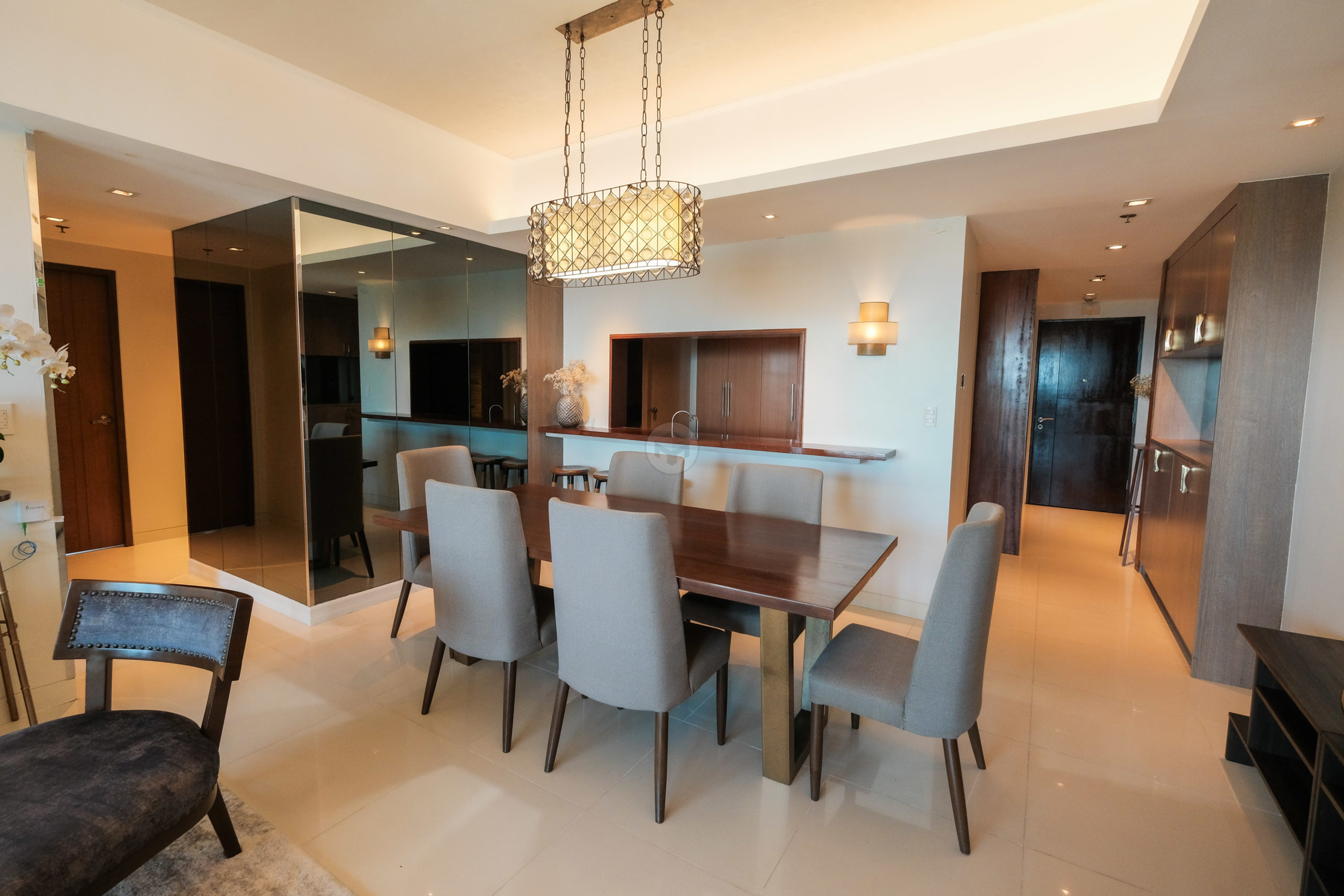 Posh3-BedroomCondoUnitforSaleatTheVeniceLuxuryResidencesMckinleyHill,BGC,Taguig-3.jpg