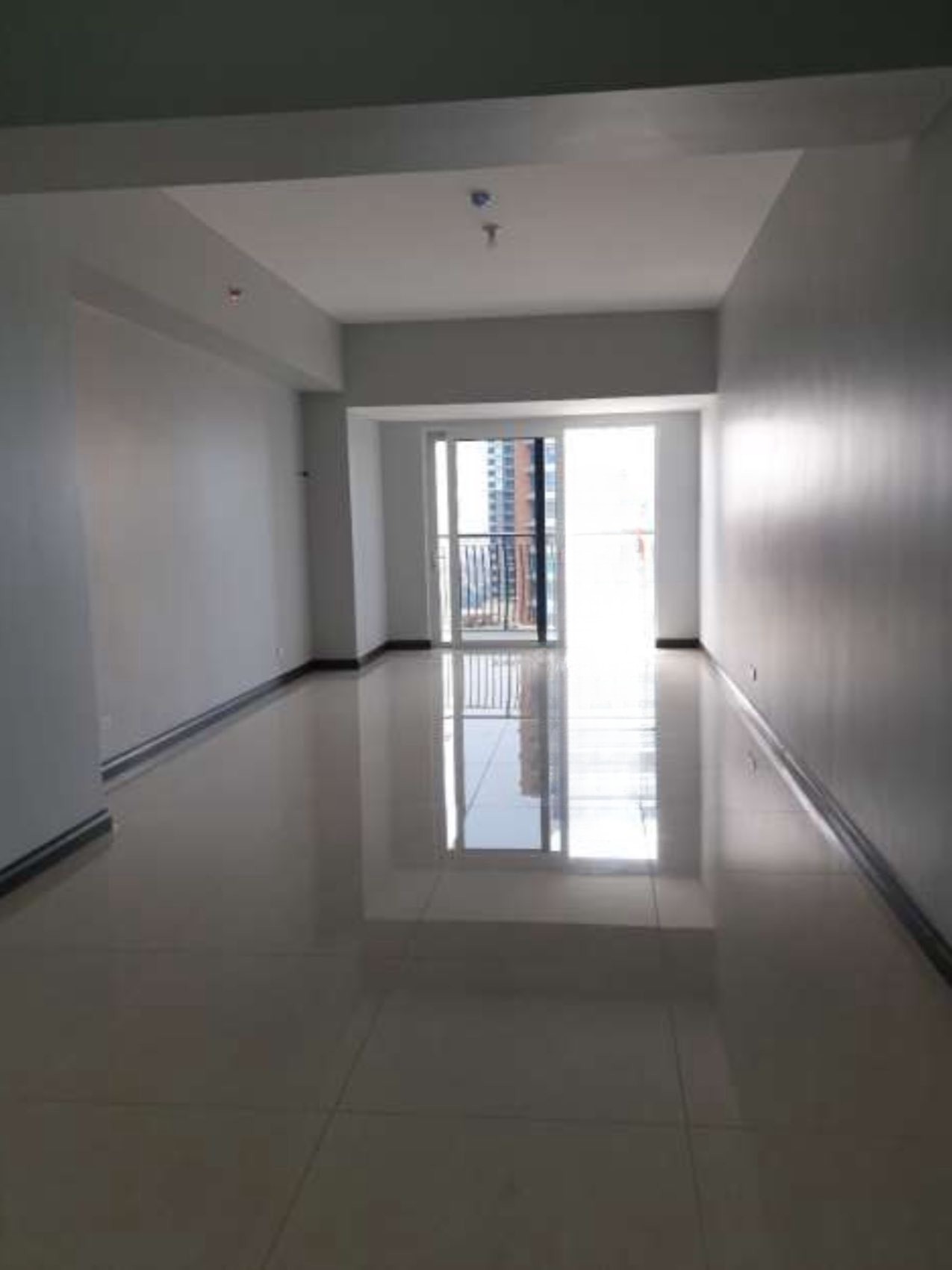 Lavish4-BedroomCondoUnitforSaleinPrinceviewParksuites,Binondo,Manila-1.jpg