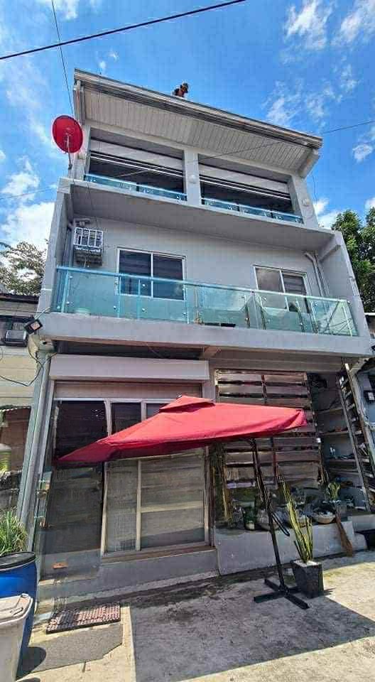Astonishing5-BedroomHouseandLotforSaleinDecaHomes,Marilao,Bulacan-2.jpg