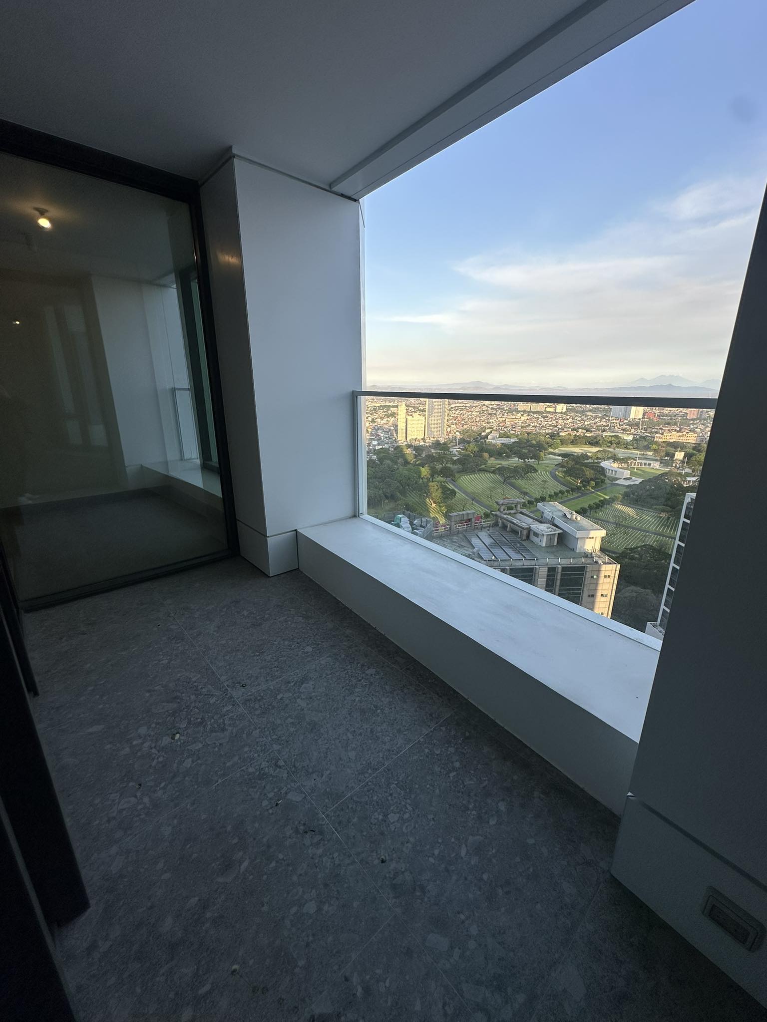 Upscale3-BedroomCondoUnitforSaleinAureliaResidences,BGC,TaguigCity-12.jpg