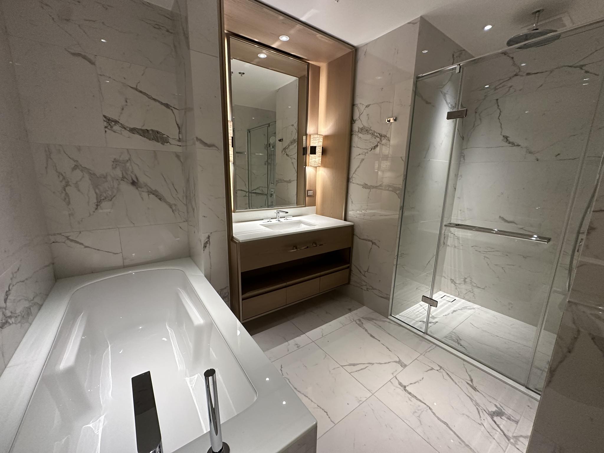 Upscale3-BedroomCondoUnitforSaleinAureliaResidences,BGC,TaguigCity-9.jpg