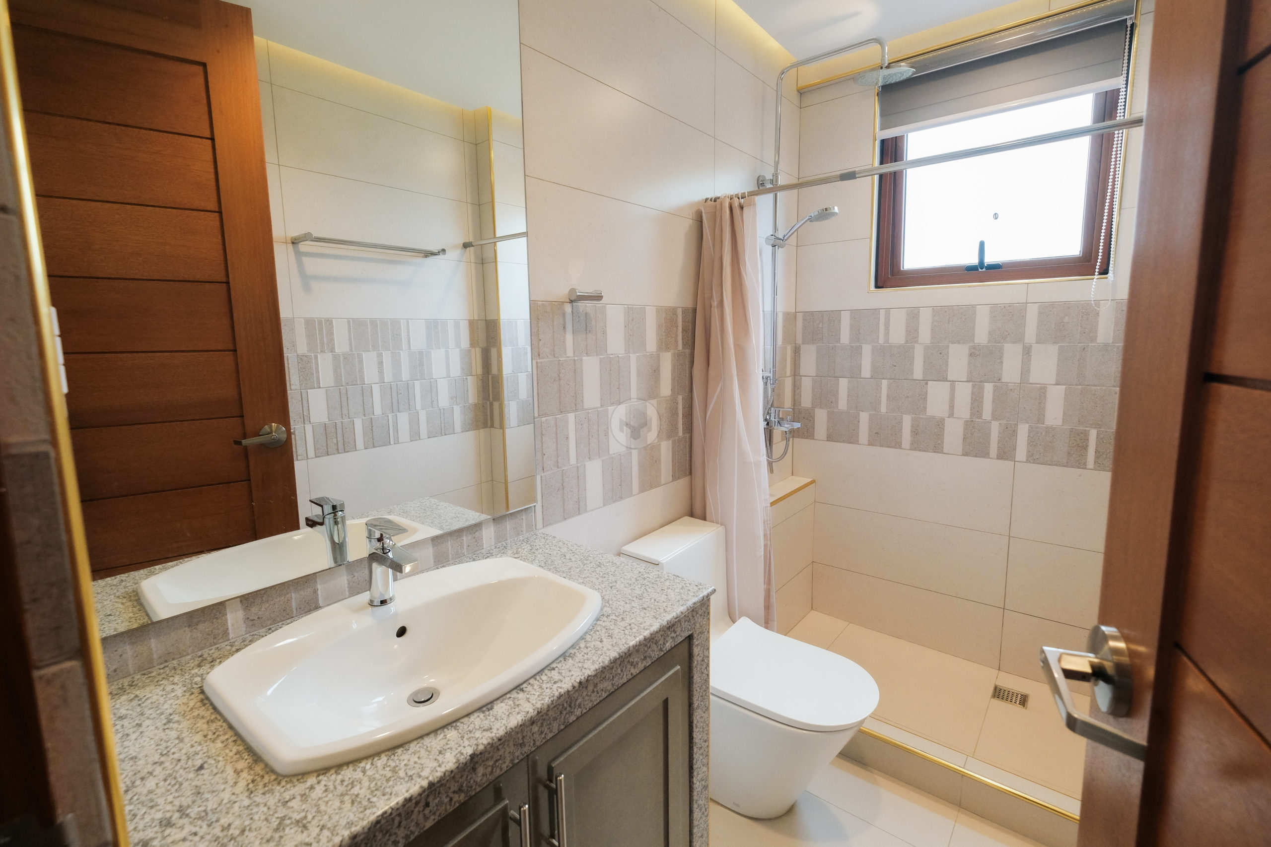 Serene3-BedroomHouseandLotforSaleinSunValley,Antipolo,Rizal-19.jpg