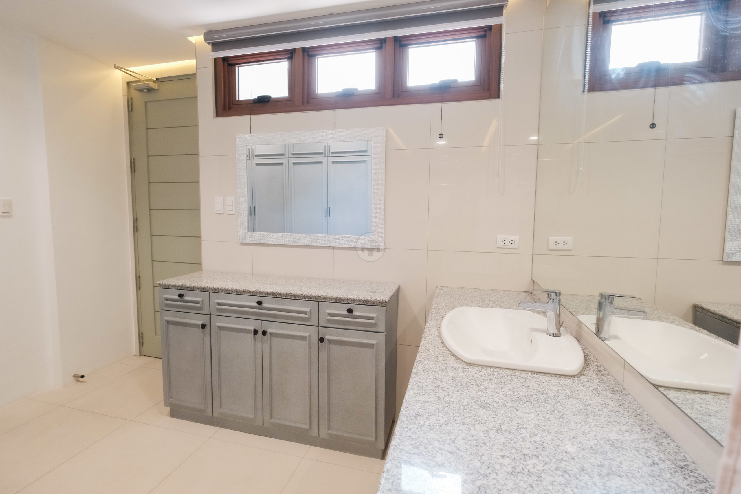 Serene3-BedroomHouseandLotforSaleinSunValley,Antipolo,Rizal-17.jpg