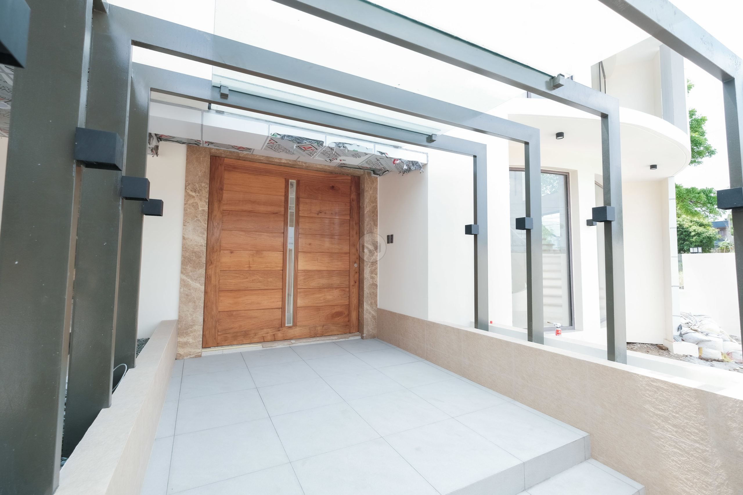 Bright4-BedroomHouseandLotforSaleinCasaMilan,QuezonCity-1.jpg