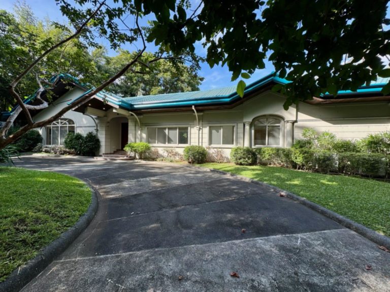 Photo of a Vast 4-Bedroom House for Lease in North Forbes Makati