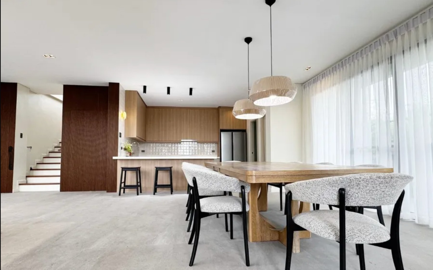 Enchanting5-BedroomHouseandLotforSaleatFilinvestSouthpeak,SanPedro,Laguna-4.jpg