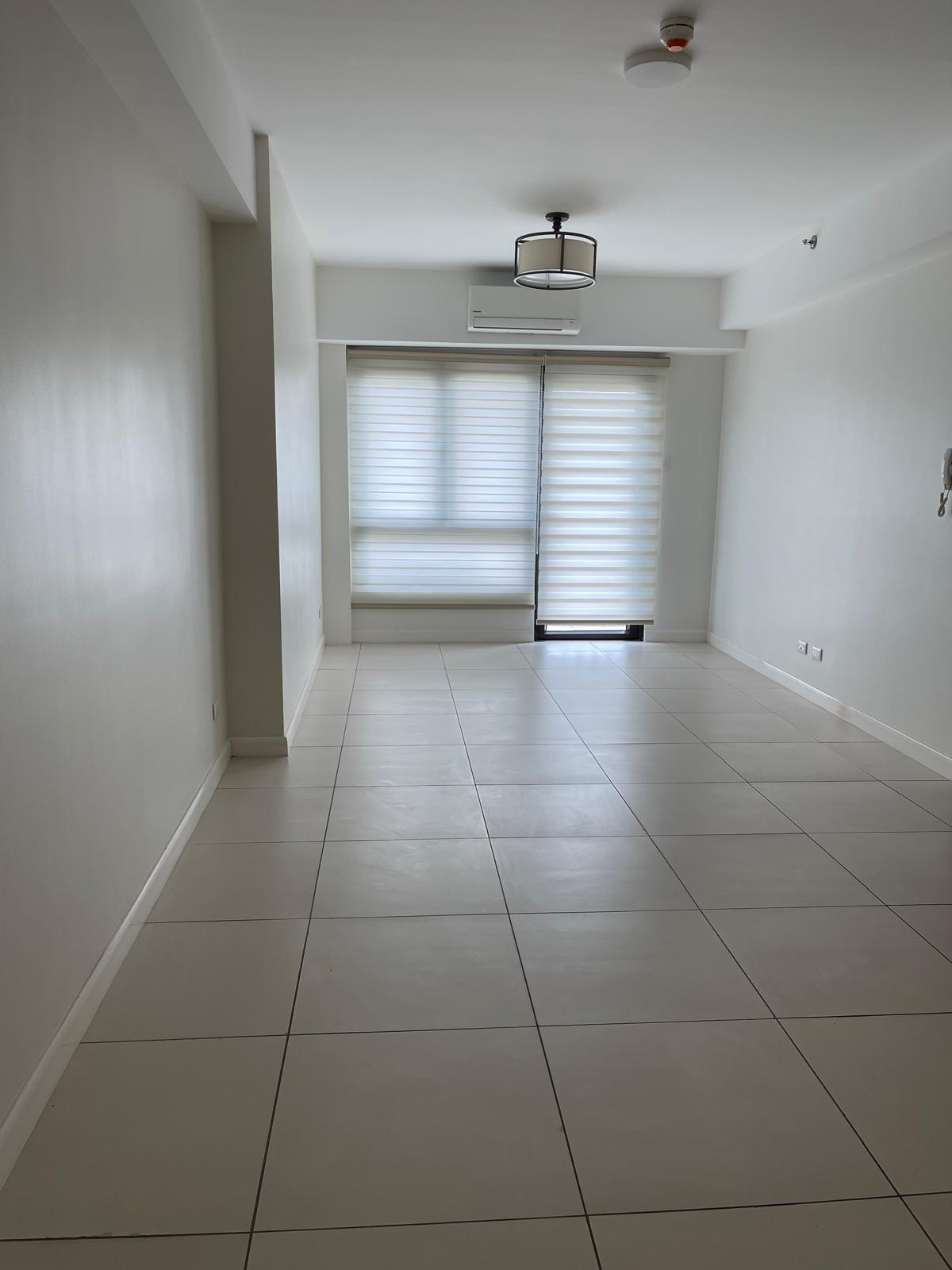 Posh3-BedroomCondoUnitforSaleinEastBayResidences,Sucat,MuntinlupaCity-1.jpg