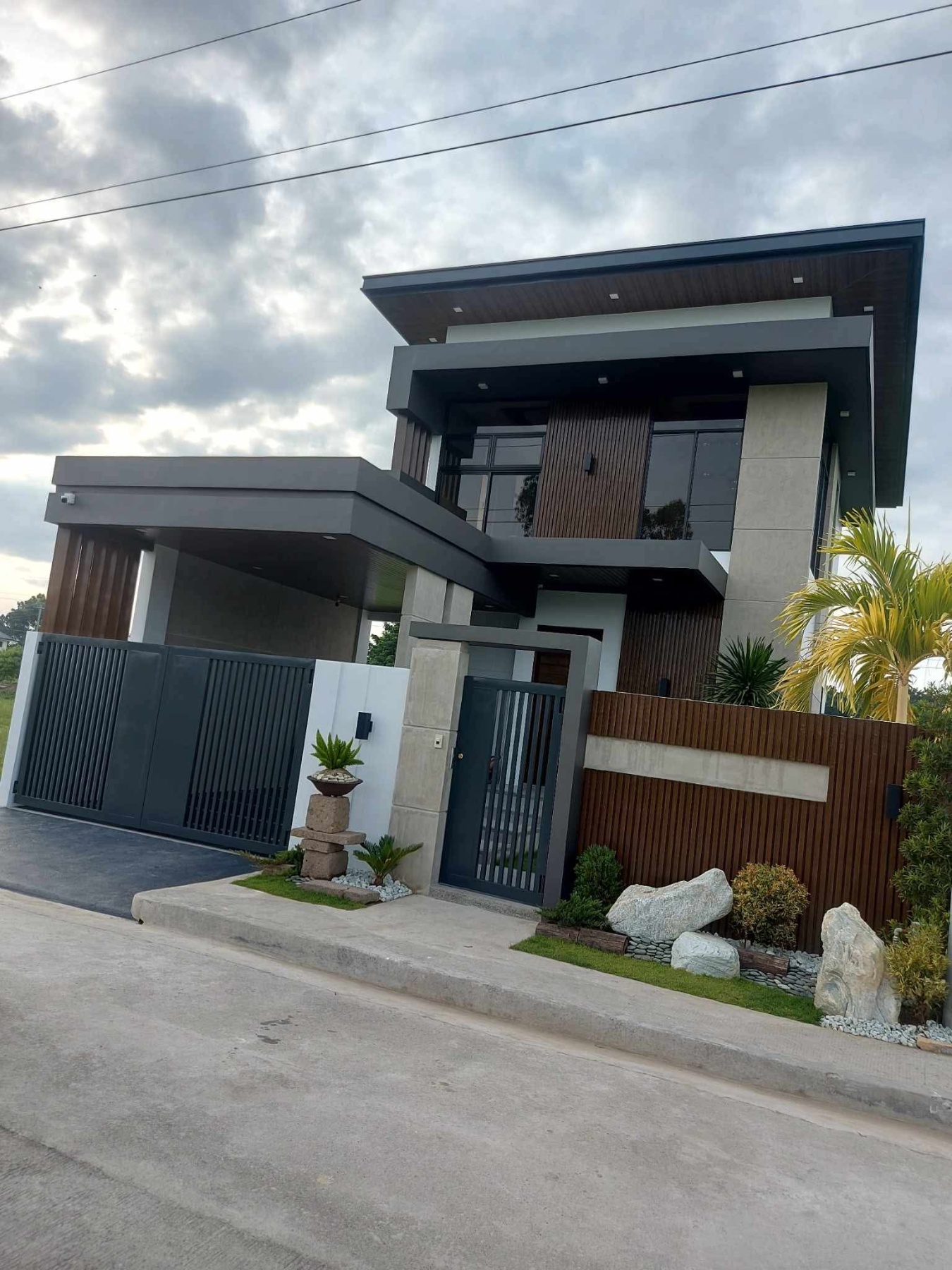 Charming2-BedroomHouseandLotforSaleinBeverlyPlace,Mexico,Pampanga-1.jpg