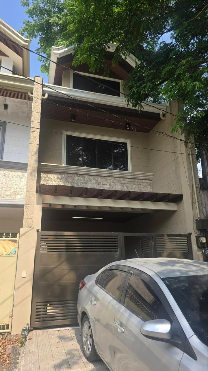 Inviting2-BedroomTownhouseforSaleinRamaxSubd.,PasongTamo,QuezonCity-1.jpg