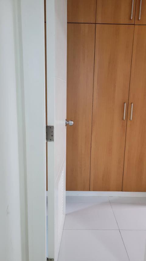 Spacious2-BedroomCondoUnitforSaleinRobinson’sPlaceResidences,Ermita,Manila-6.jpg