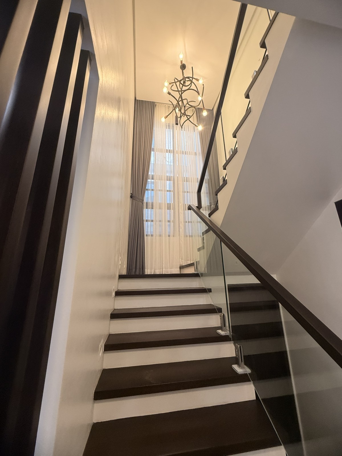 Sensational4-BedroomHouseandLotinCuayan,Angeles,Pampanga-13.jpeg