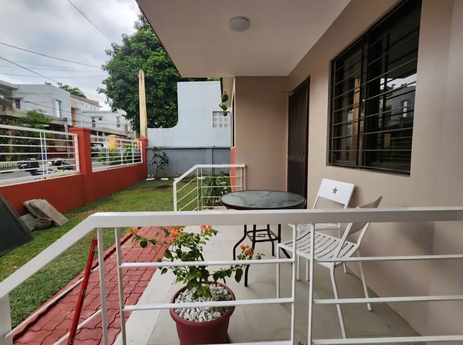 Astonishing6-BedroomHouseandLotforSaleinHolySpirit,QuezonCity-2.jpg