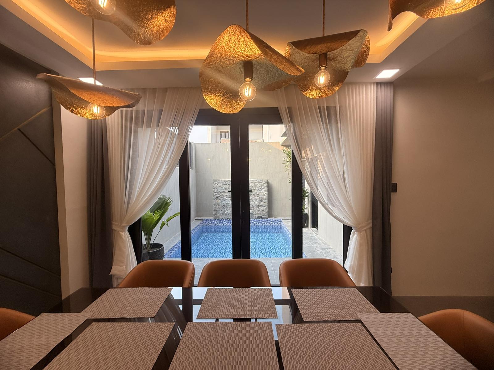 Sensational4-BedroomHouseandLotforSaleinEnclaveSubdivision,Angeles,Pampanga-10.jpg