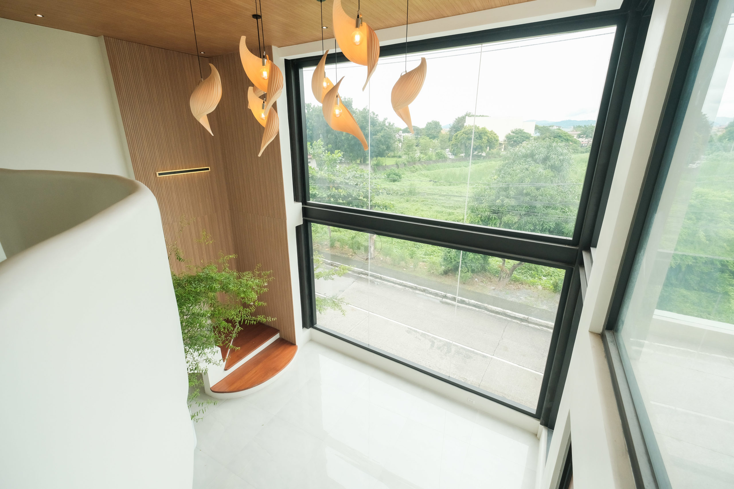 Enchanting6-BedroomHouseandLotforSaleinGreenwoodsExecutiveVillage,Taytay,Rizal-8.jpg