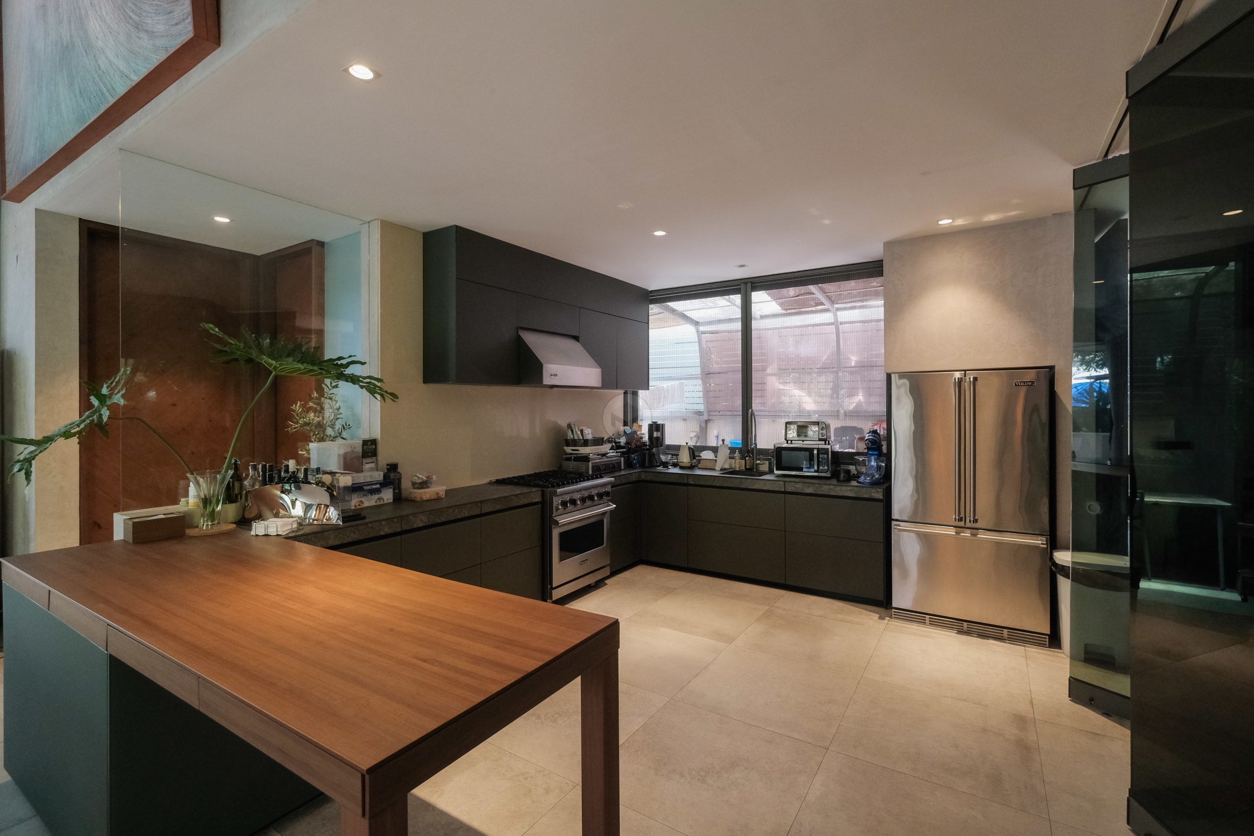 ModernTropical4-BedroomHouseandLotforSaleinValleVerde,Pasig-14.jpg
