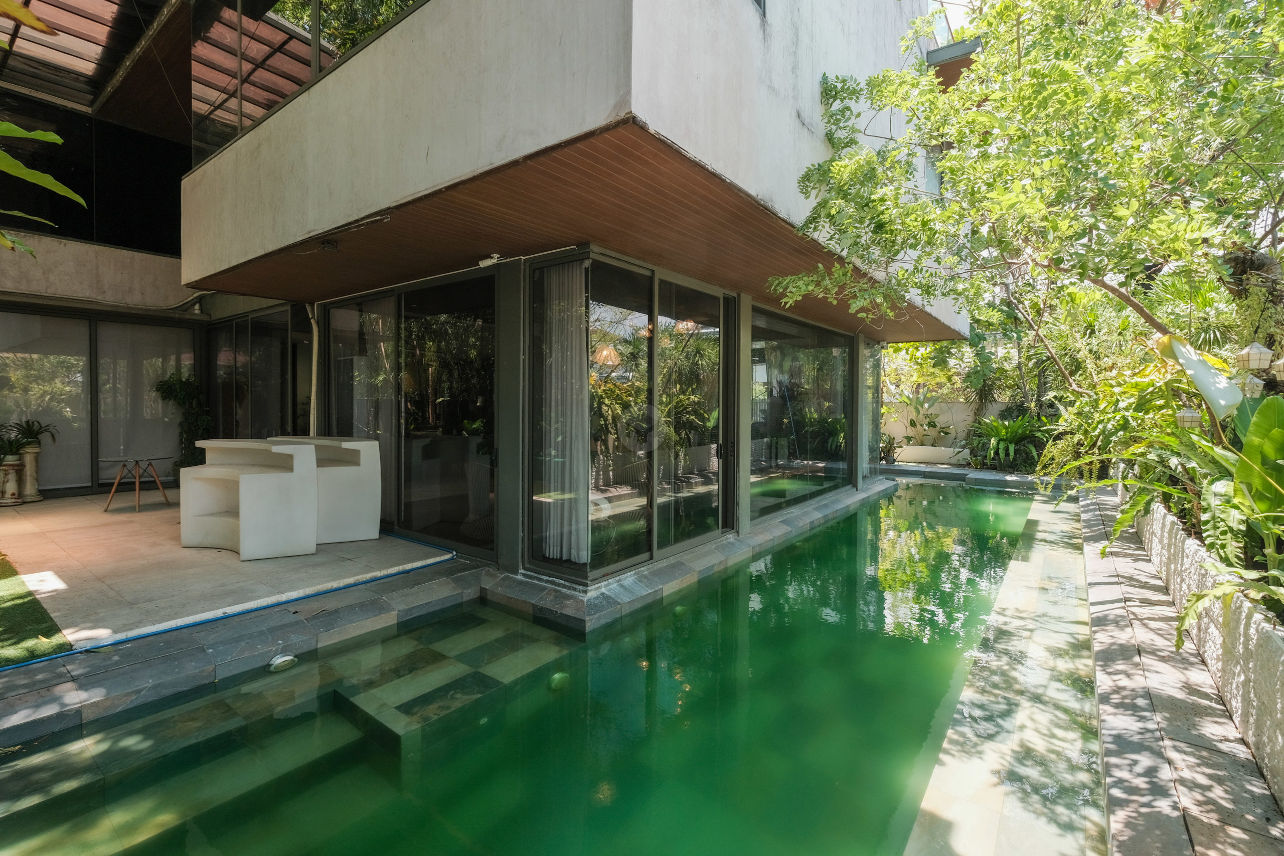 ModernTropical4-BedroomHouseandLotforSaleinValleVerde,Pasig-2.jpg