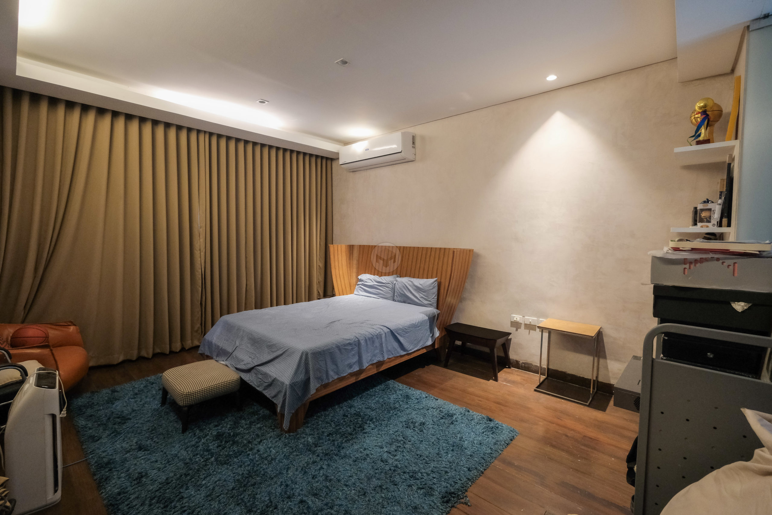 ModernTropical4-BedroomHouseandLotforSaleinValleVerde,Pasig-16.jpg