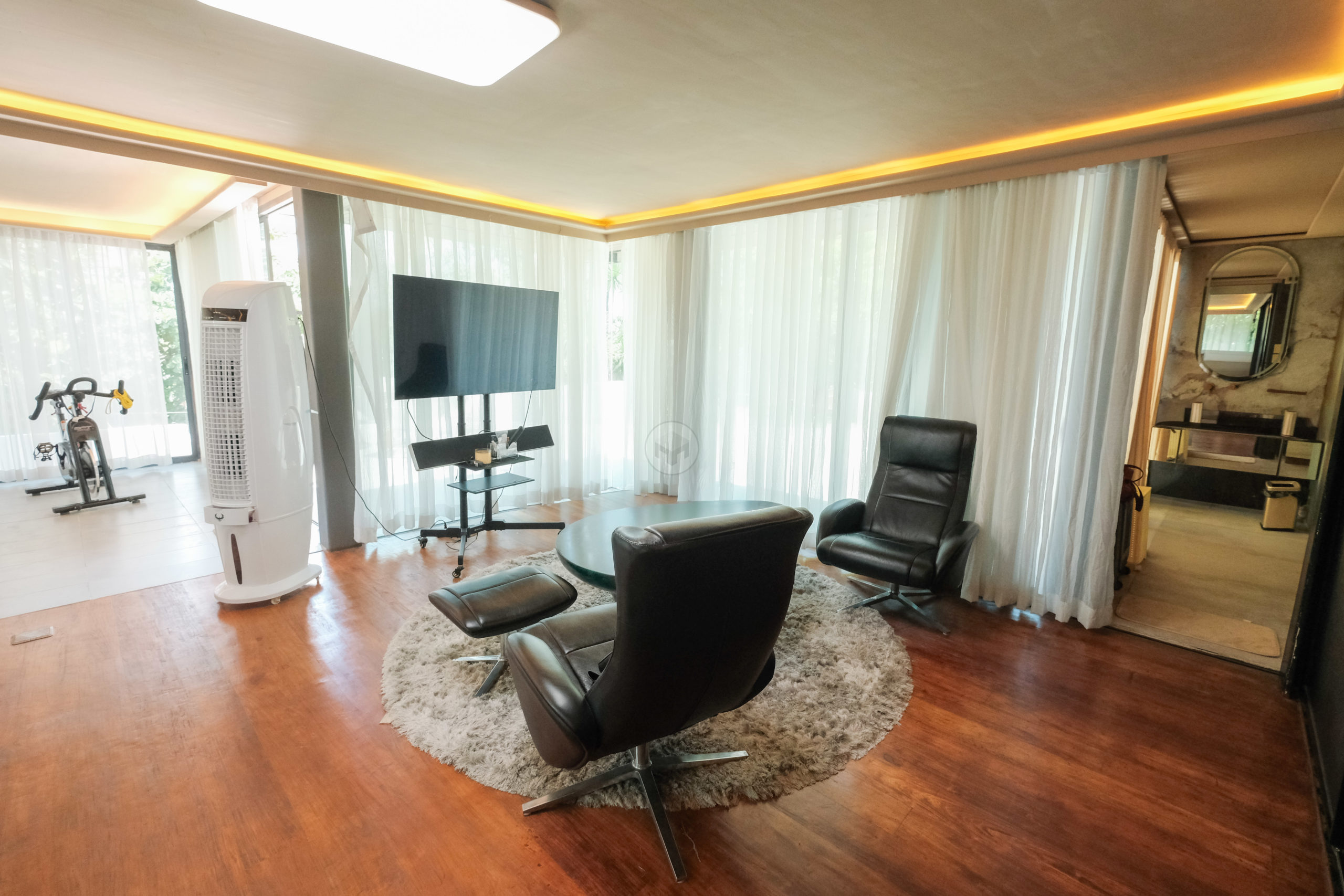 ModernTropical4-BedroomHouseandLotforSaleinValleVerde,Pasig-19.jpg